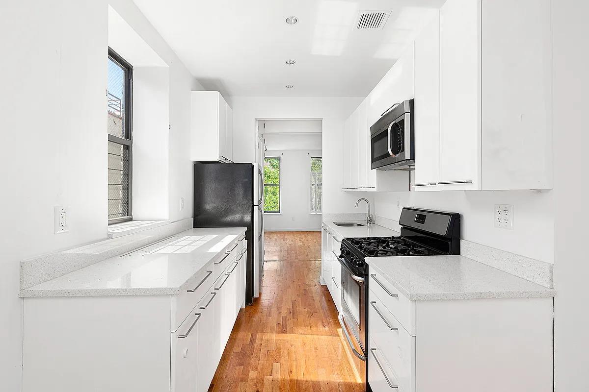 181 E 111TH Street 4B