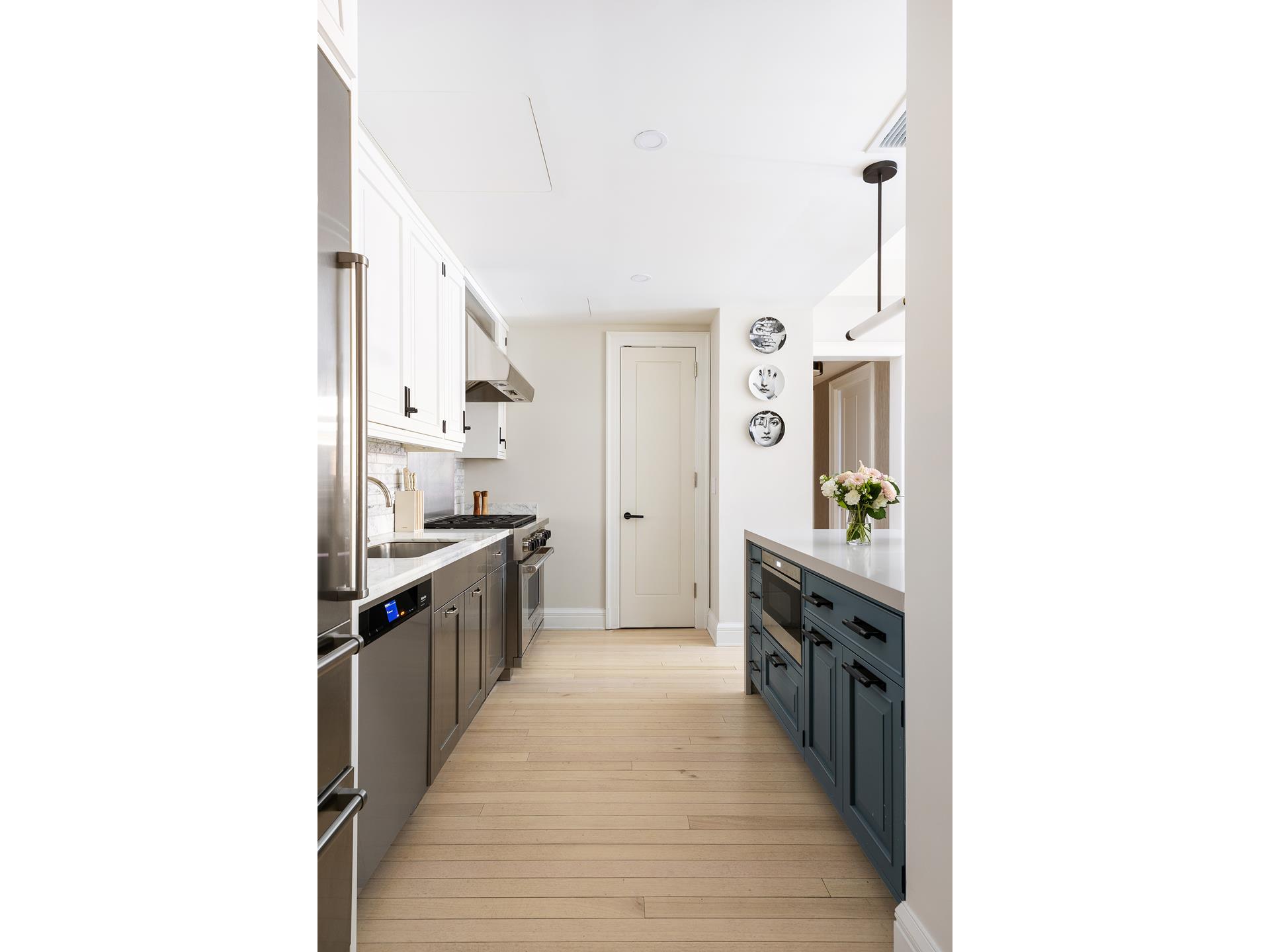 160 W 12TH Street 51