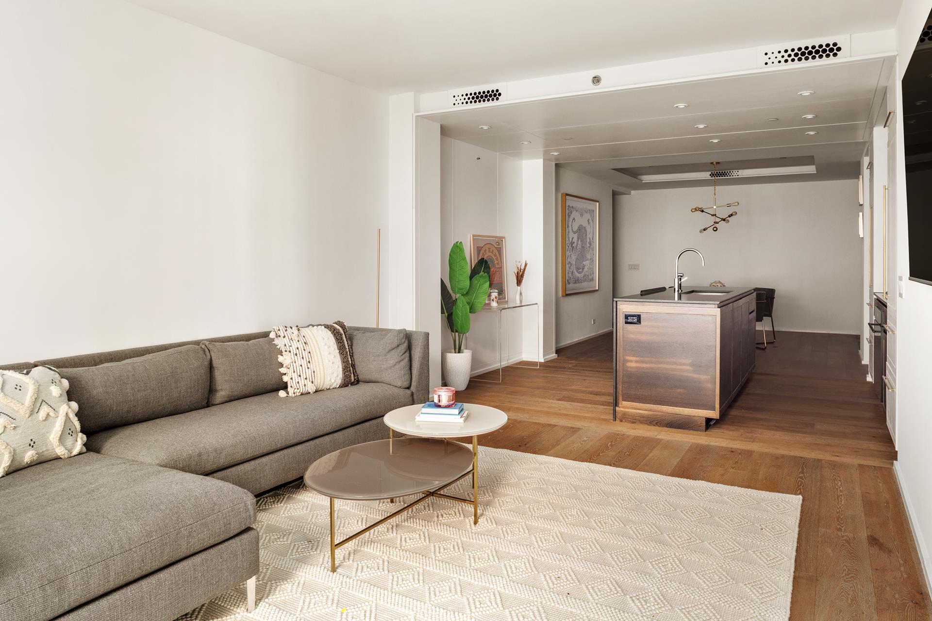 345 W 14TH Street 3E