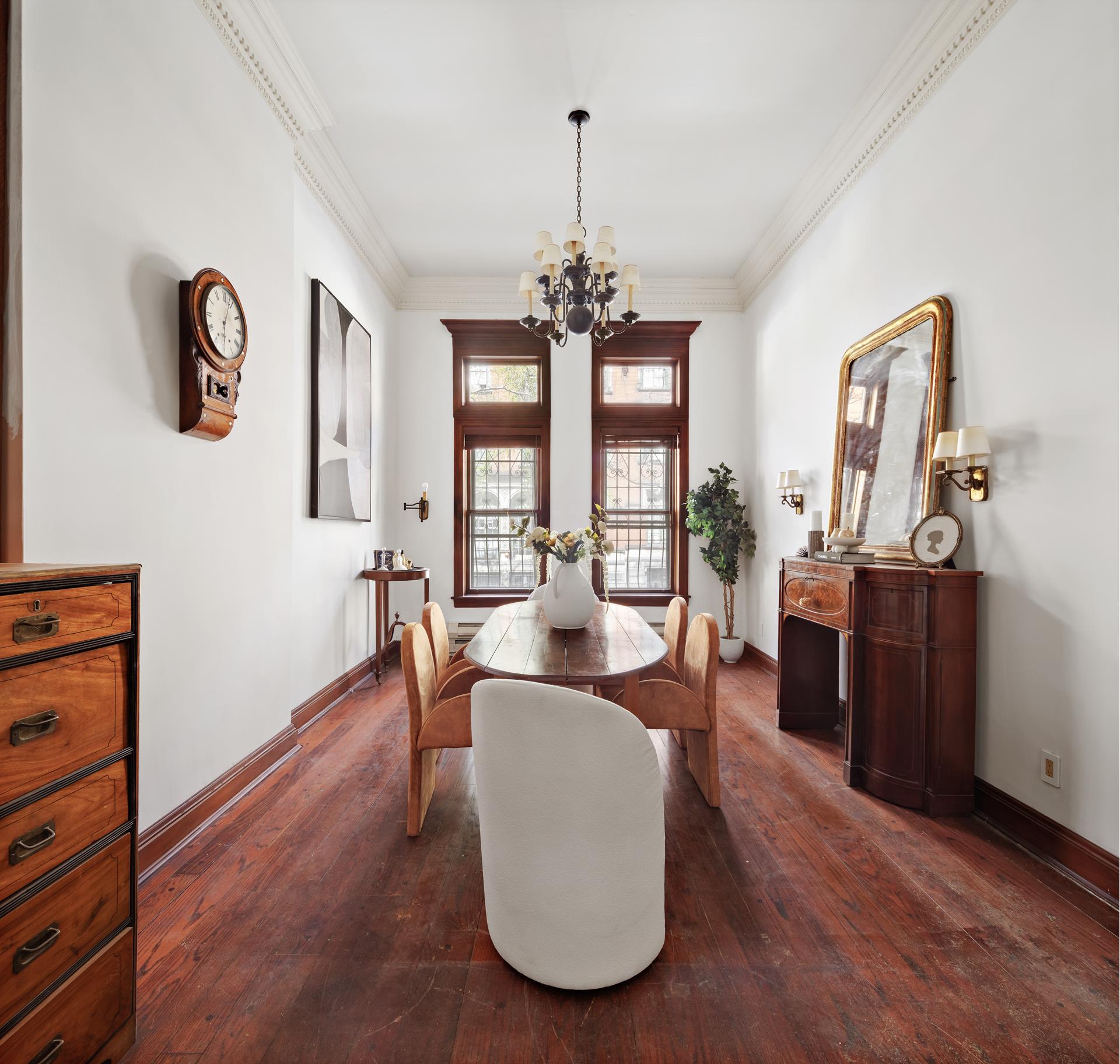 116 W 74TH Street
