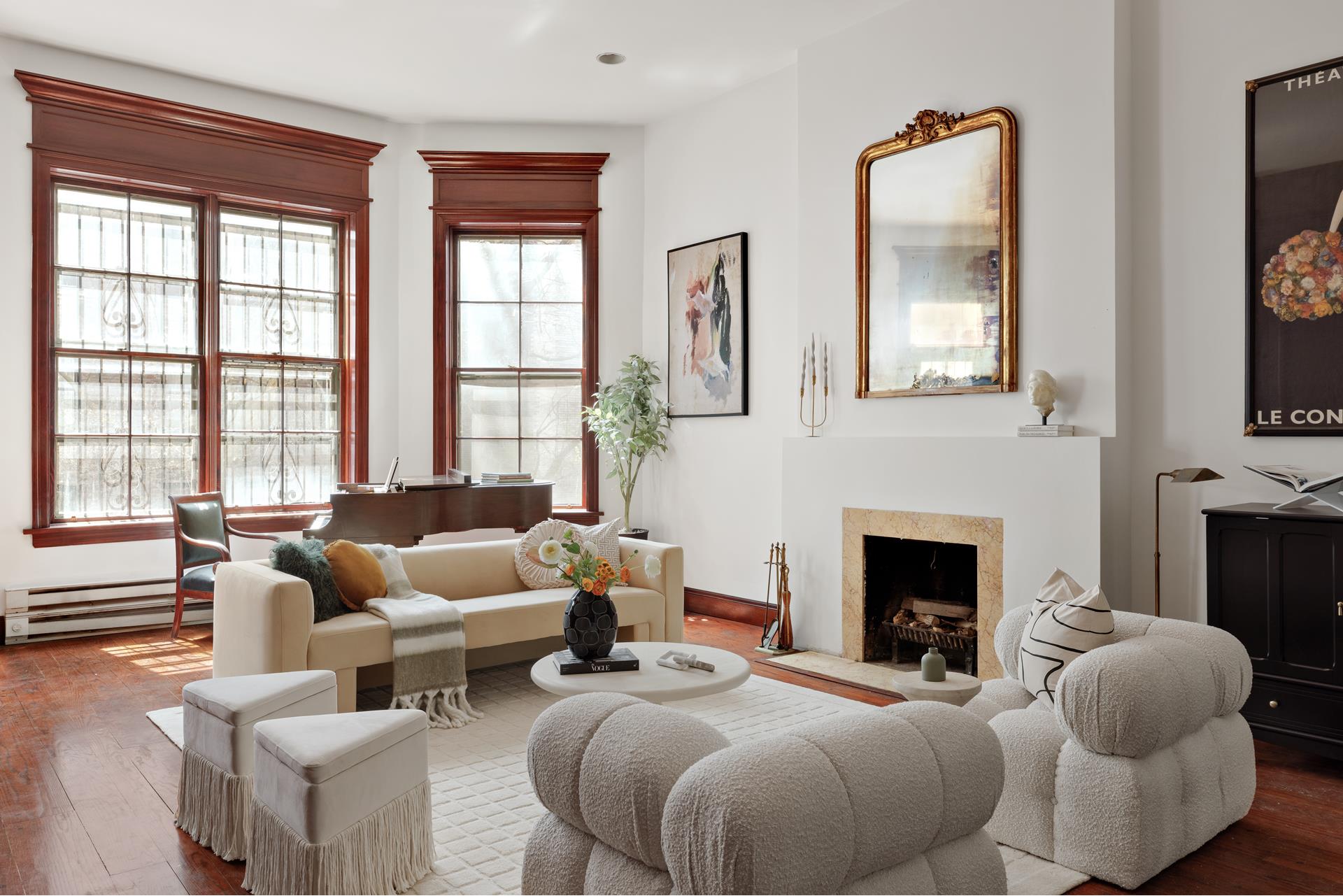 116 W 74TH Street