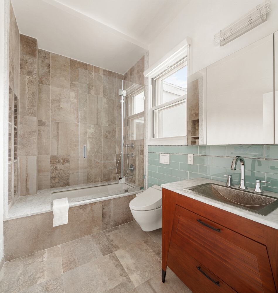 521 W 47TH Street PHD