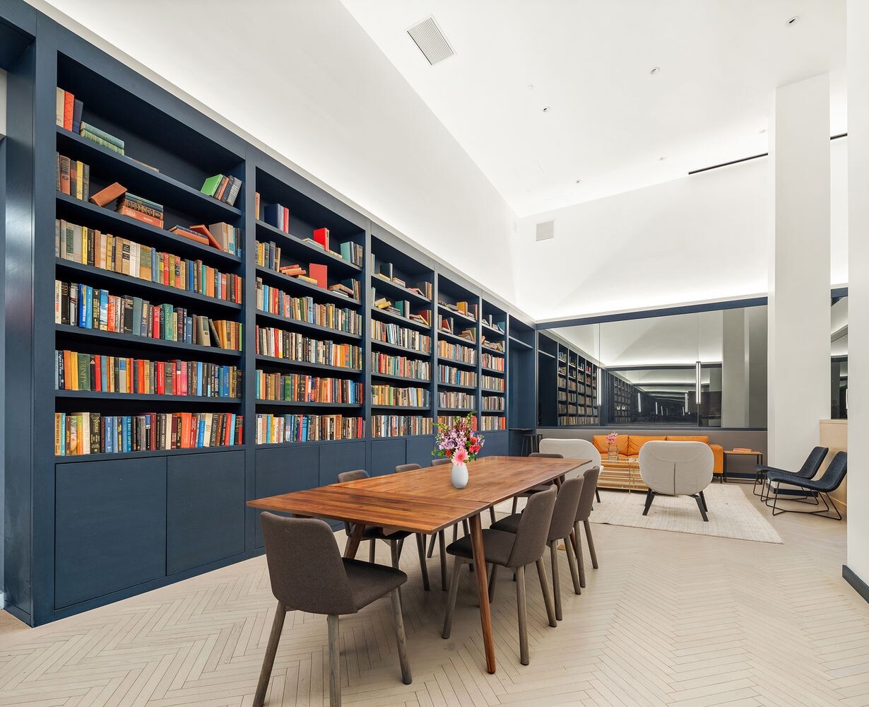 856 WASHINGTON Avenue PH1