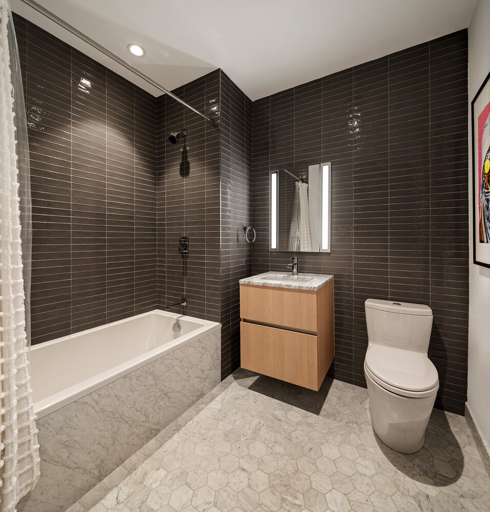 856 WASHINGTON Avenue PH1