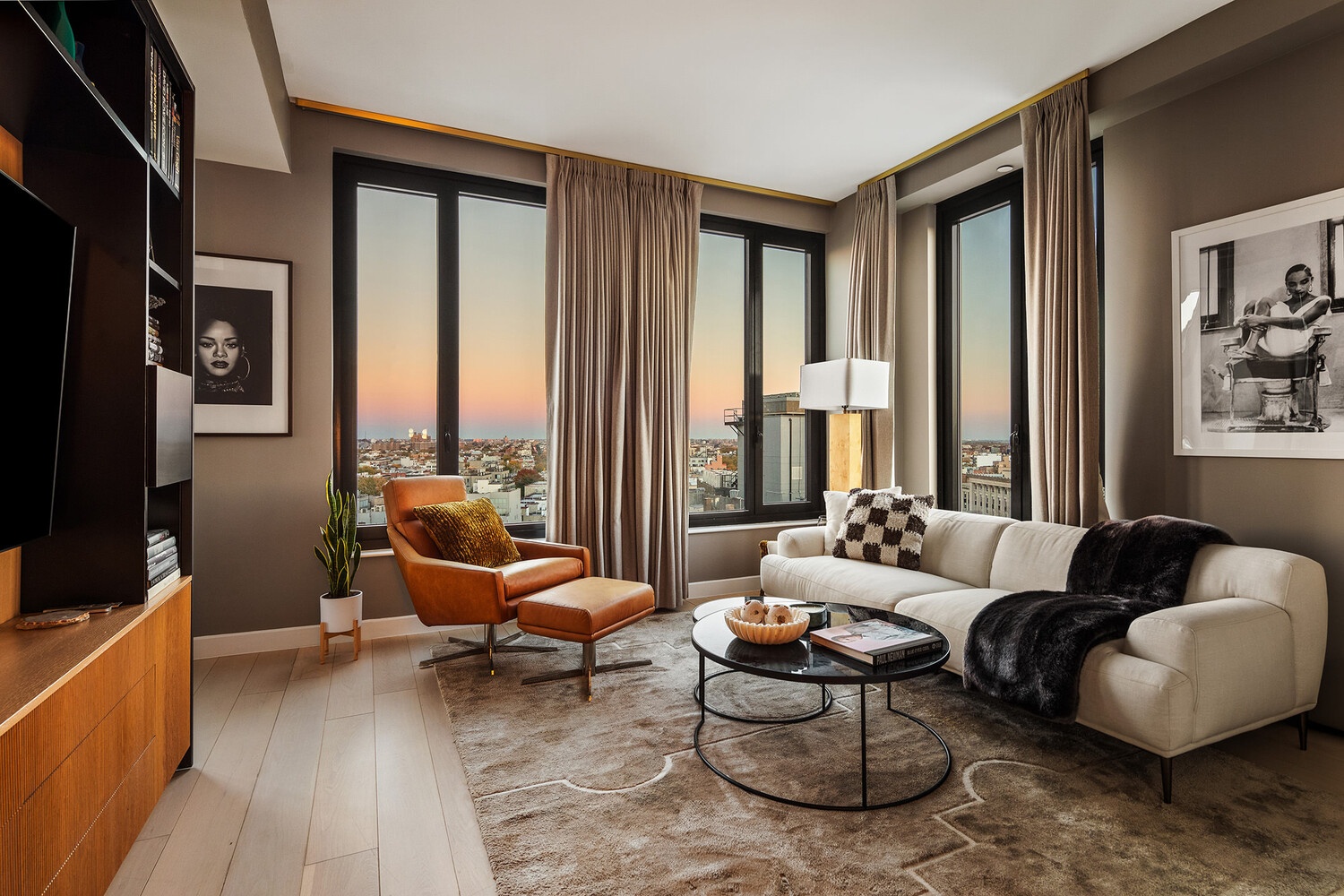 856 WASHINGTON Avenue PH1