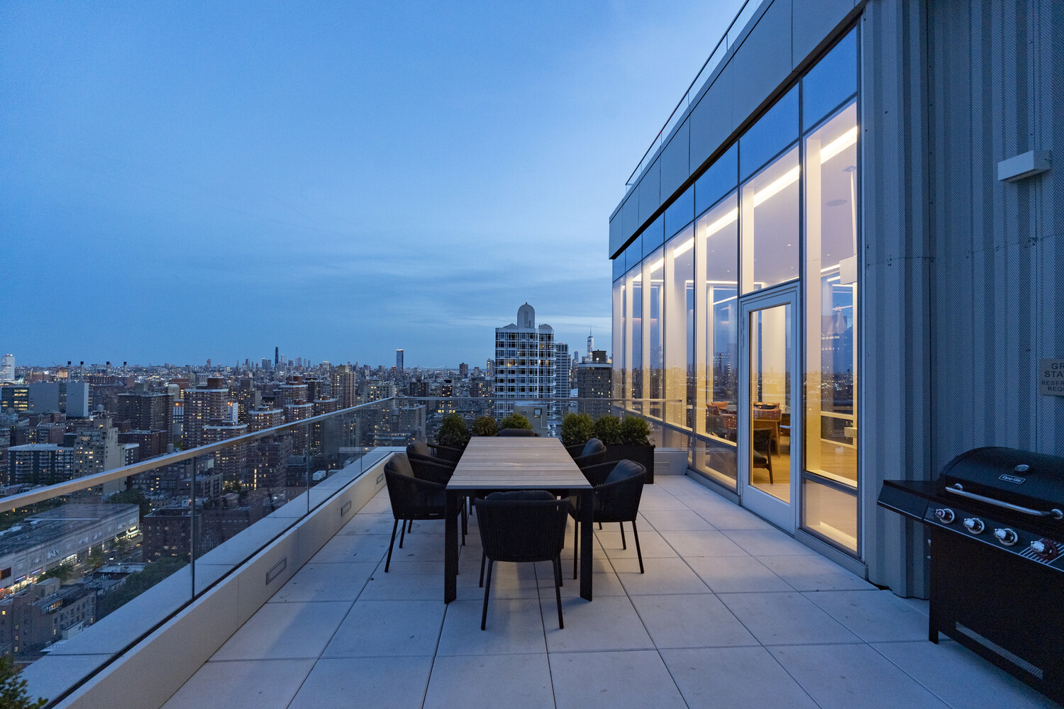 501 3RD Avenue 18D