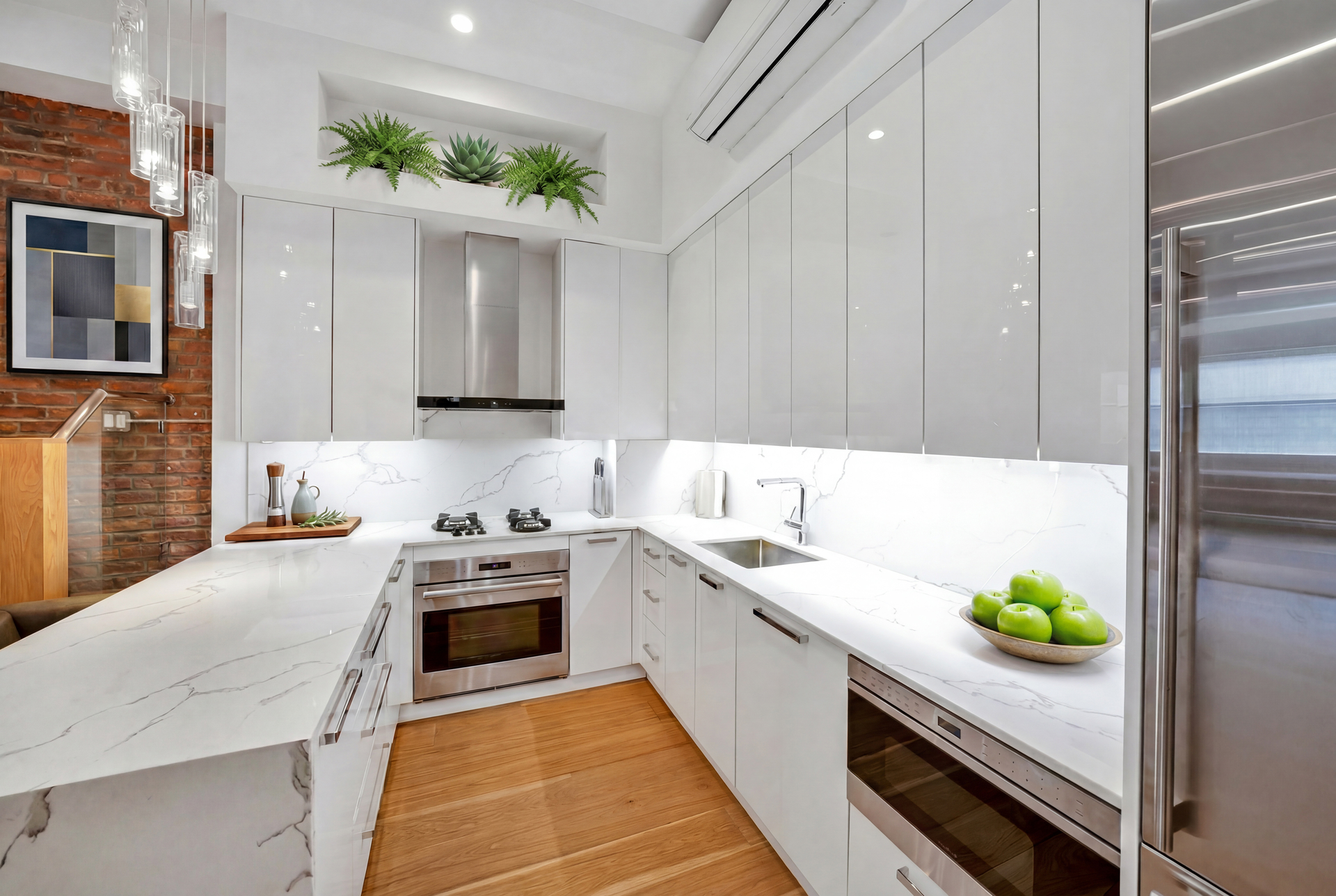 521 W 47TH Street 4D