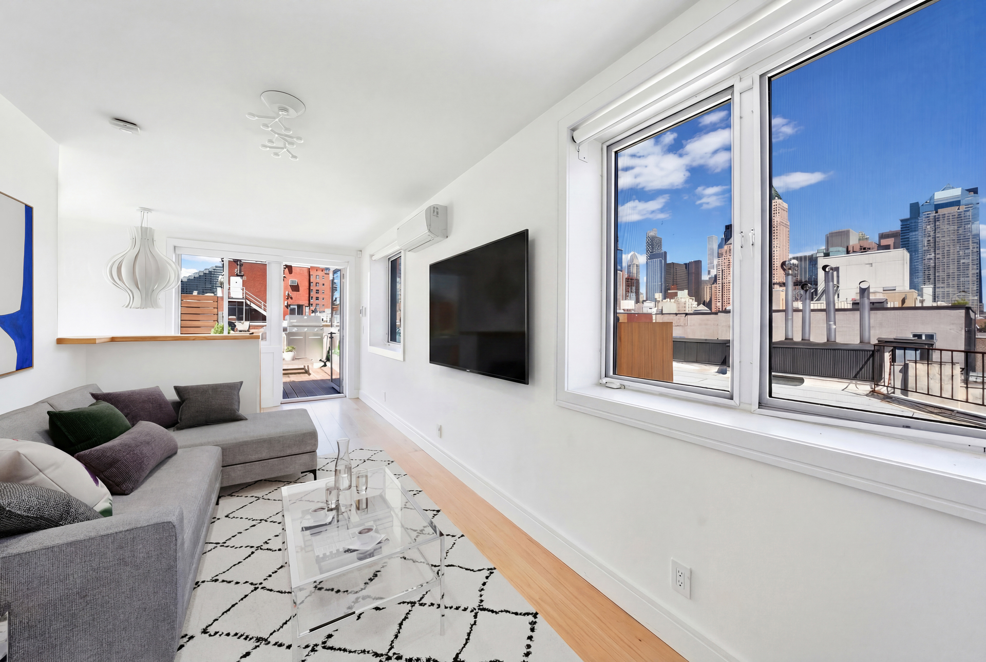 521 W 47TH Street 4D