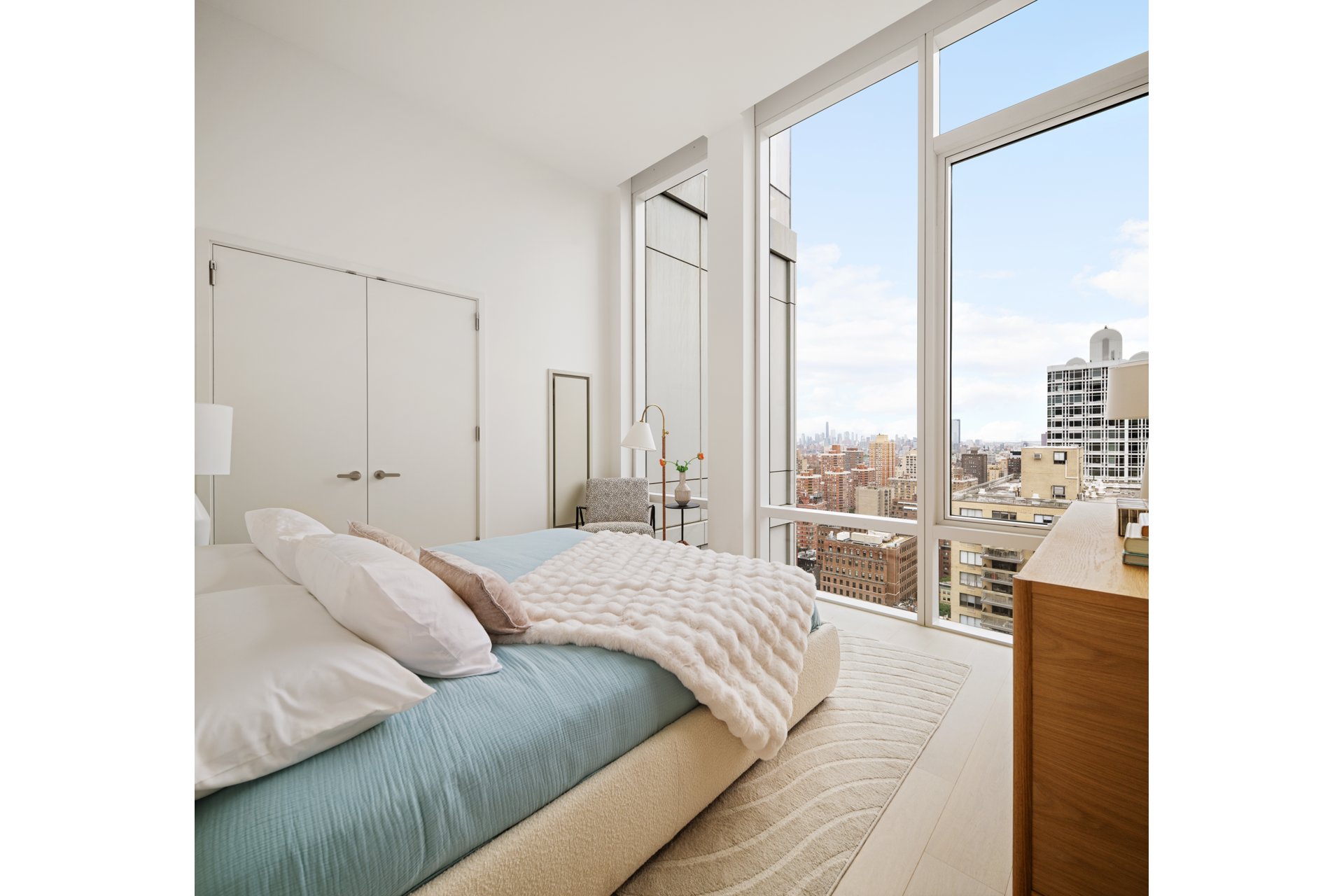 501 3RD Avenue PHD