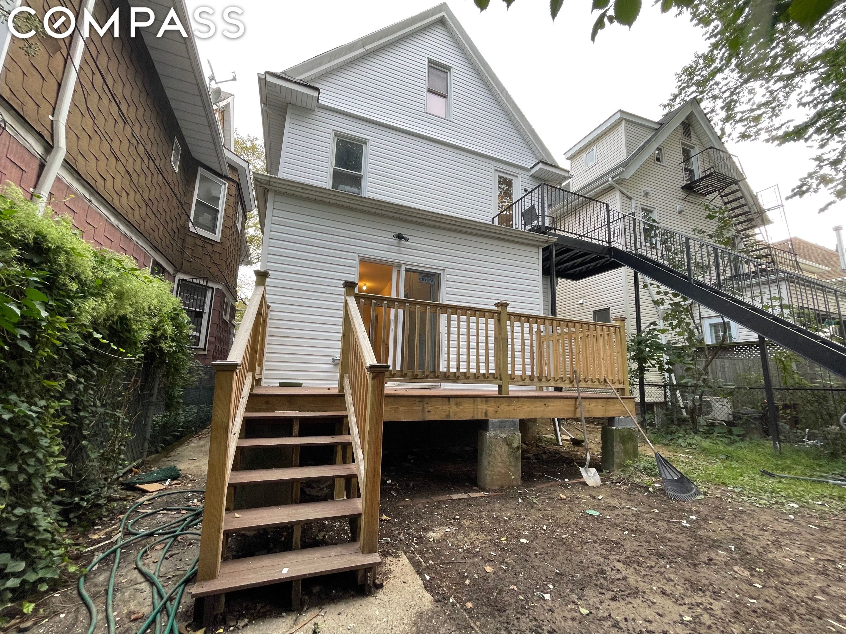 304 E 4th Street 1