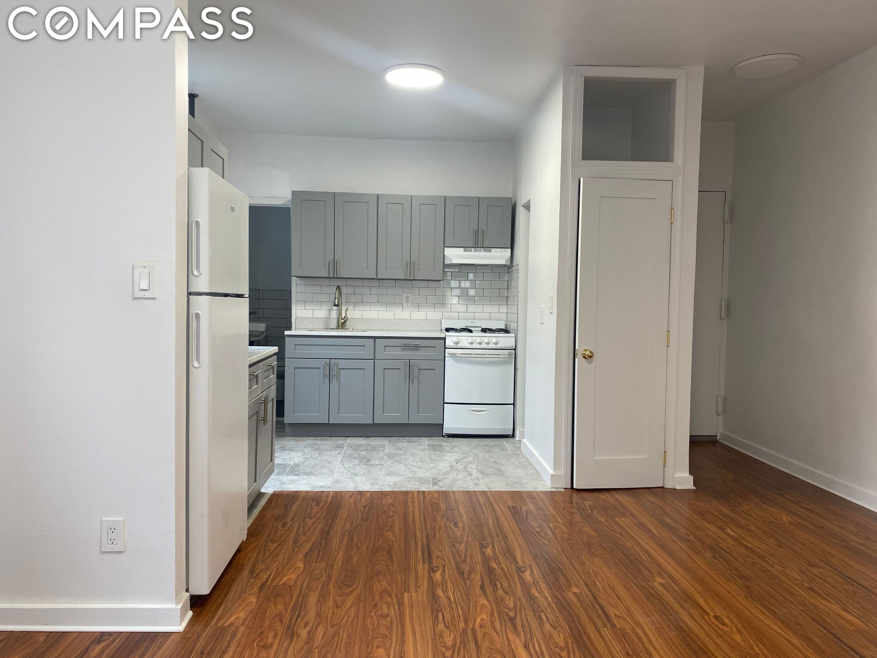 193 16th Street 2R