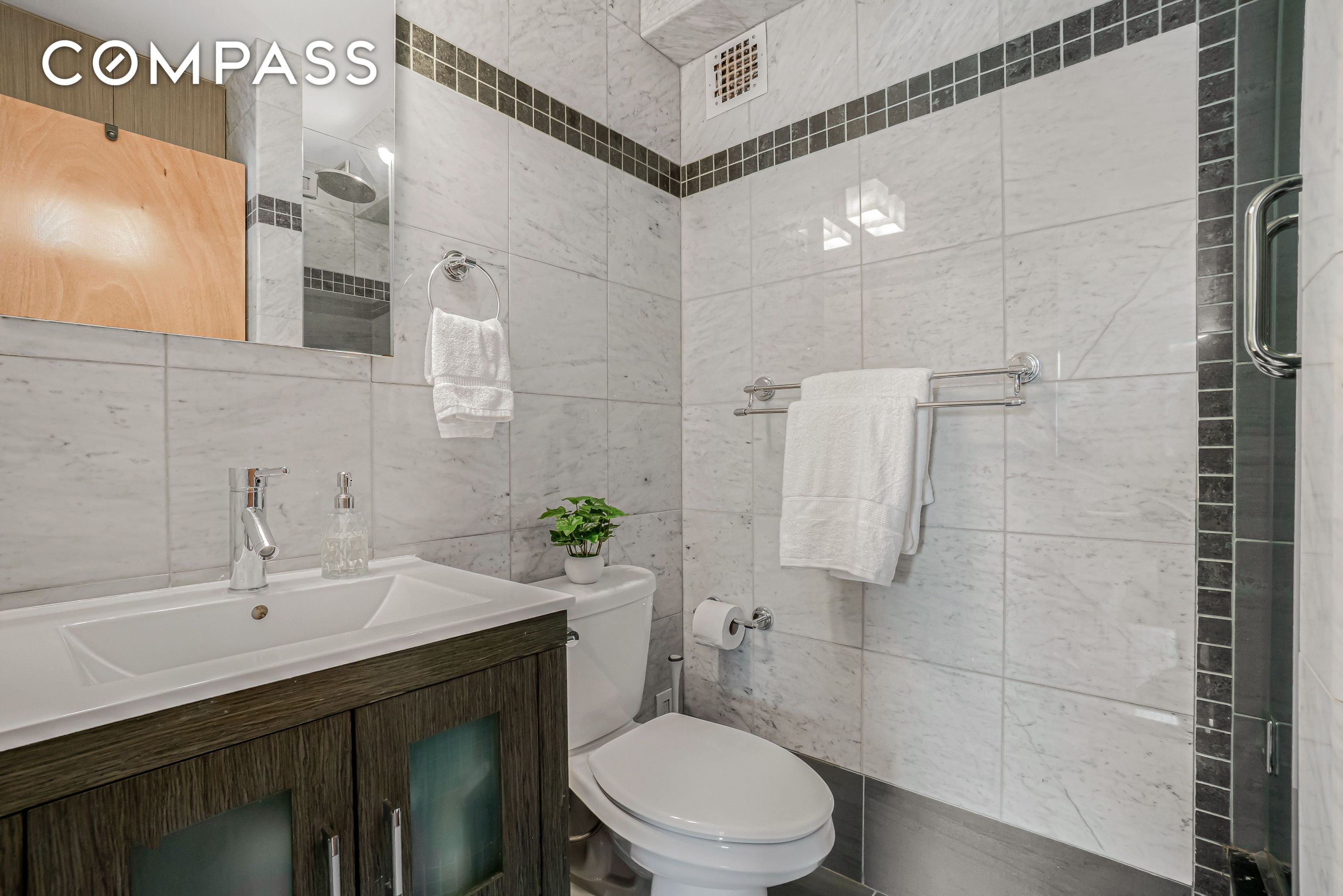 7 Gates Avenue 7H