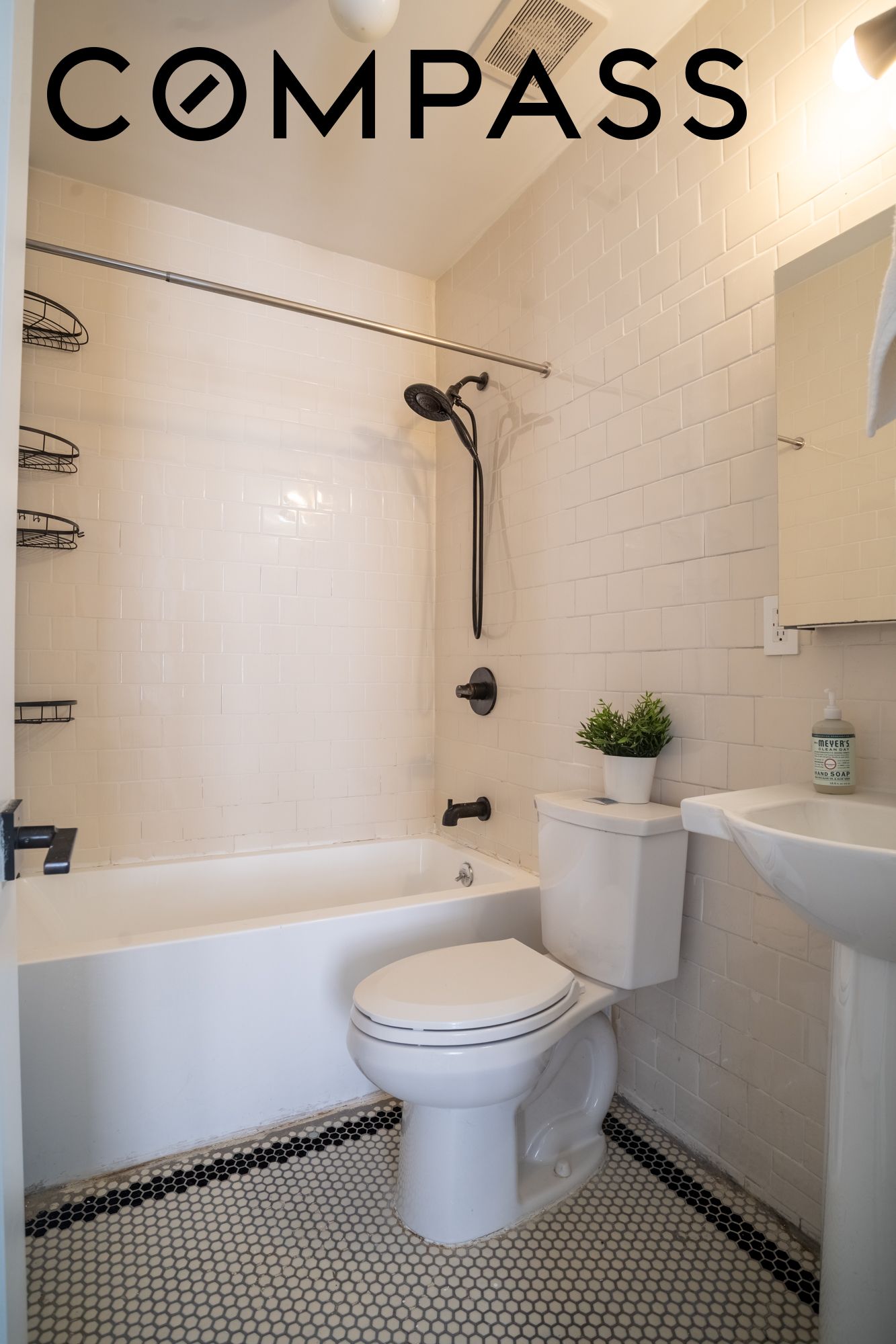 17 E 17th Street D4