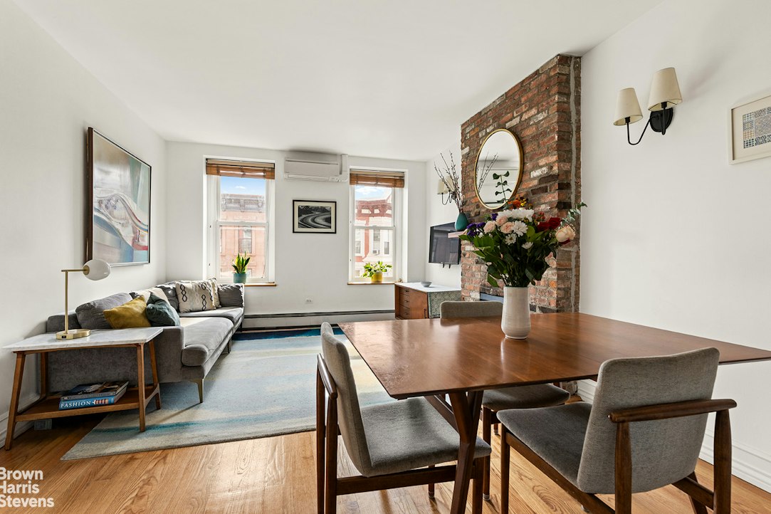 246 5TH Avenue 4R