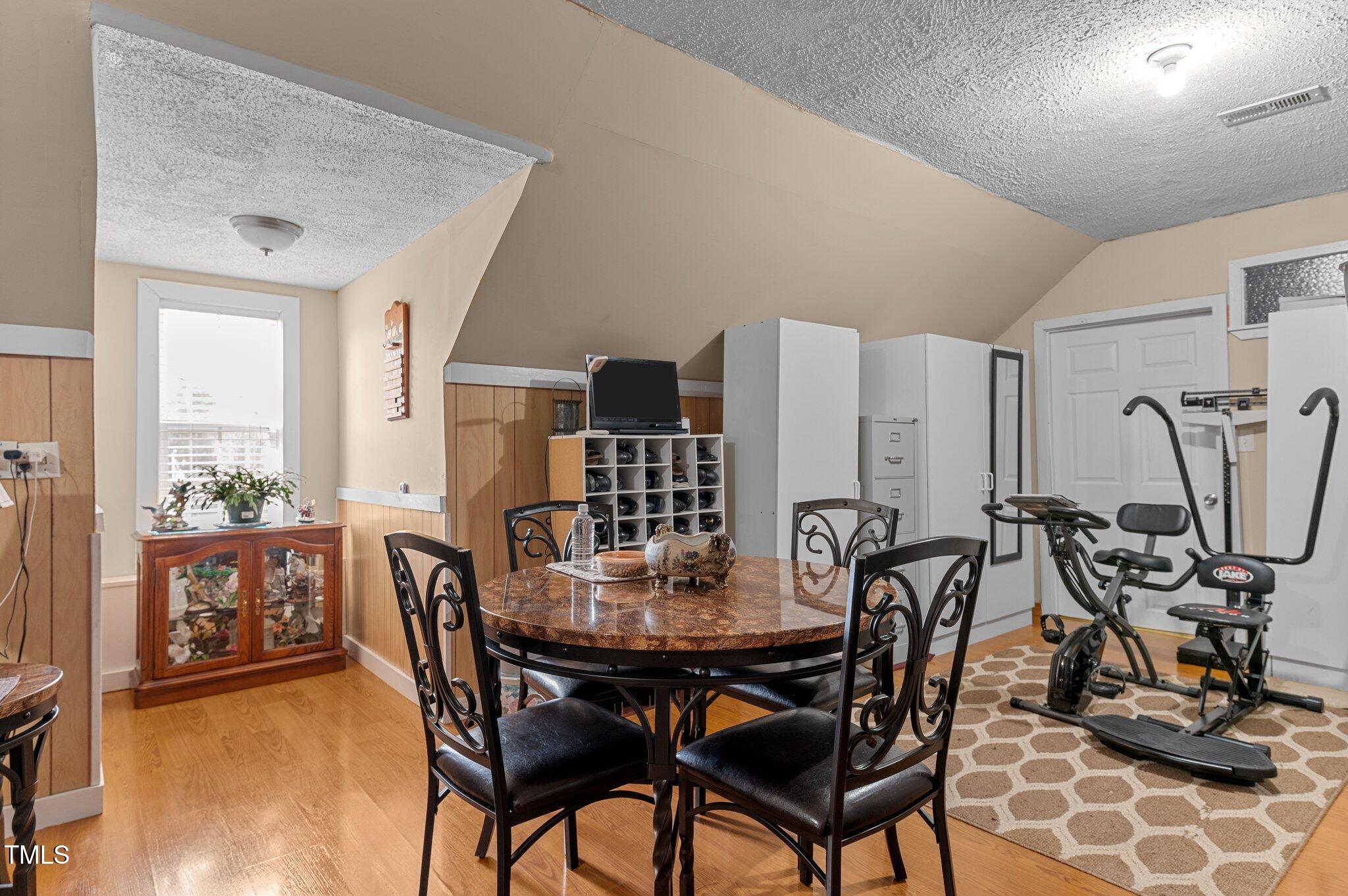 1031 Franklin Lane