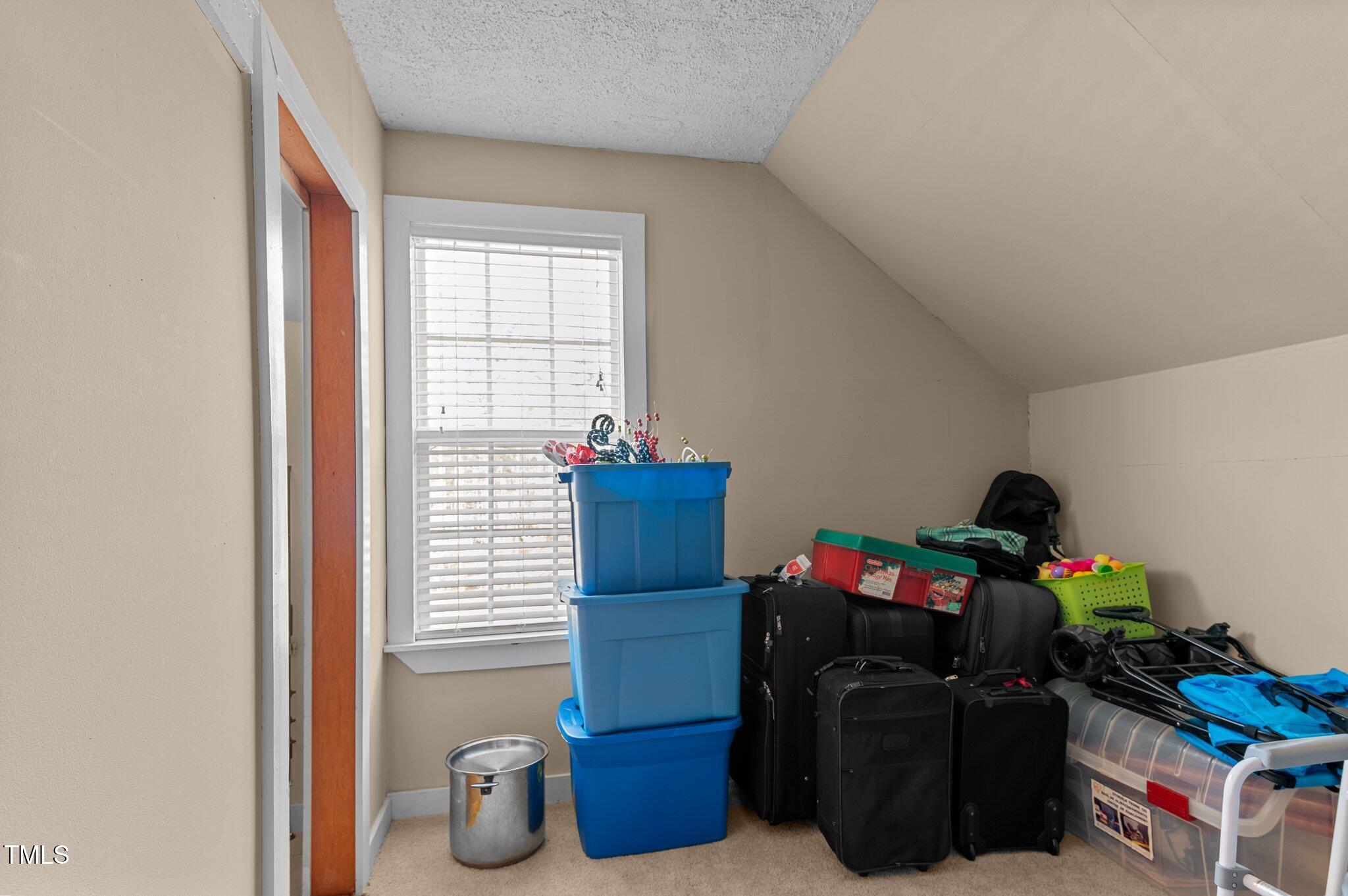 1031 Franklin Lane