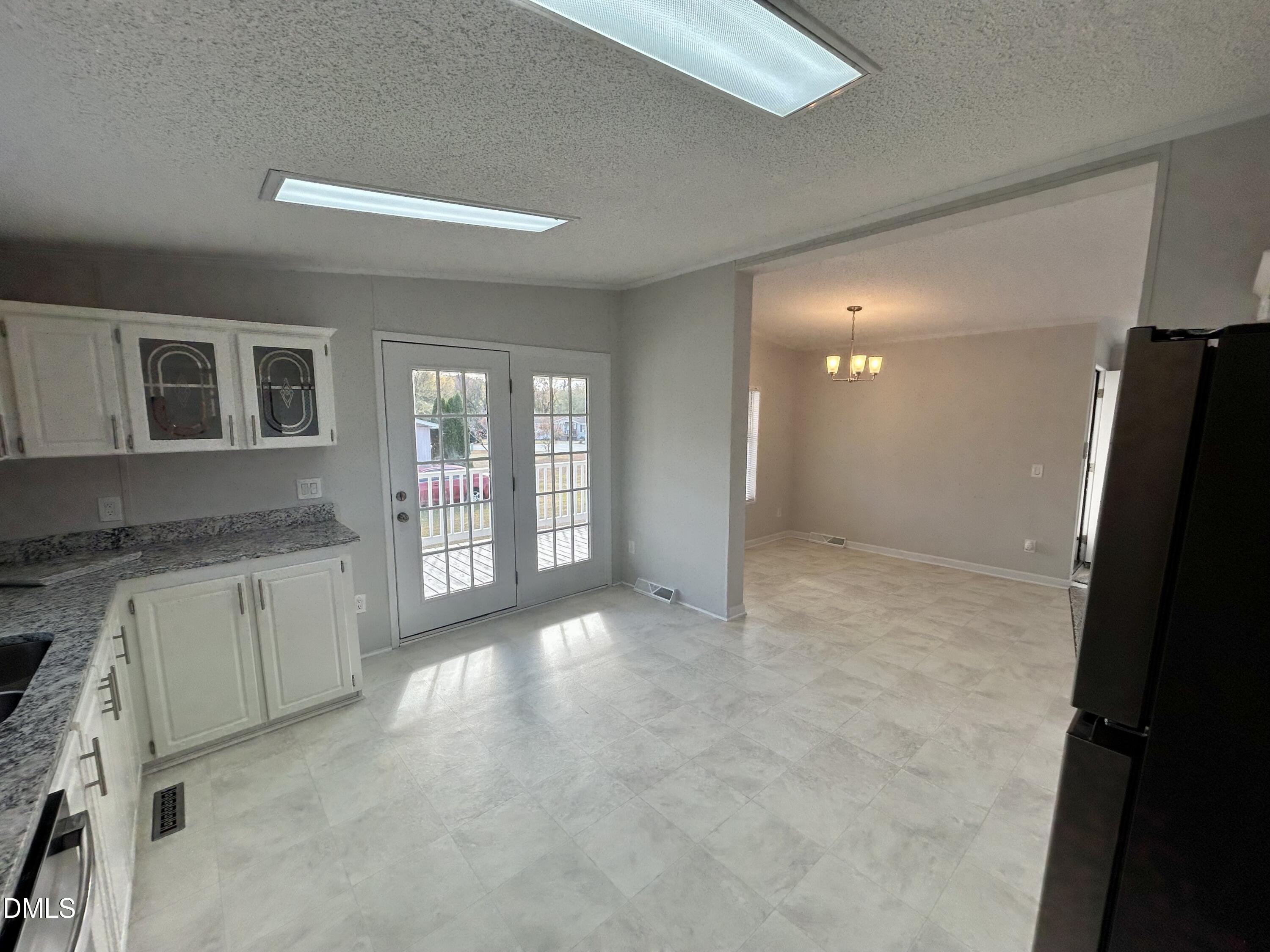 102 Bladestone Place