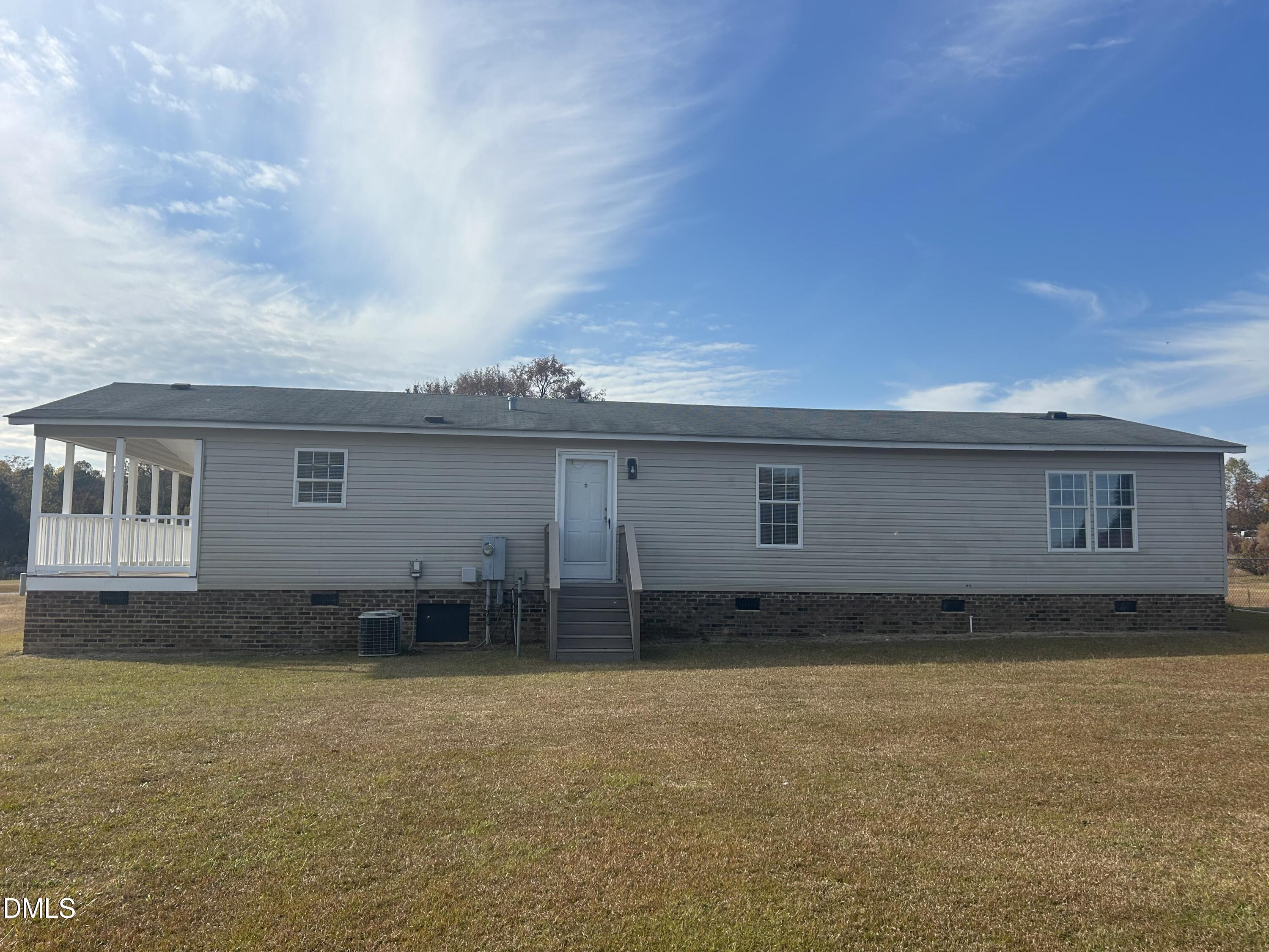 102 Bladestone Place