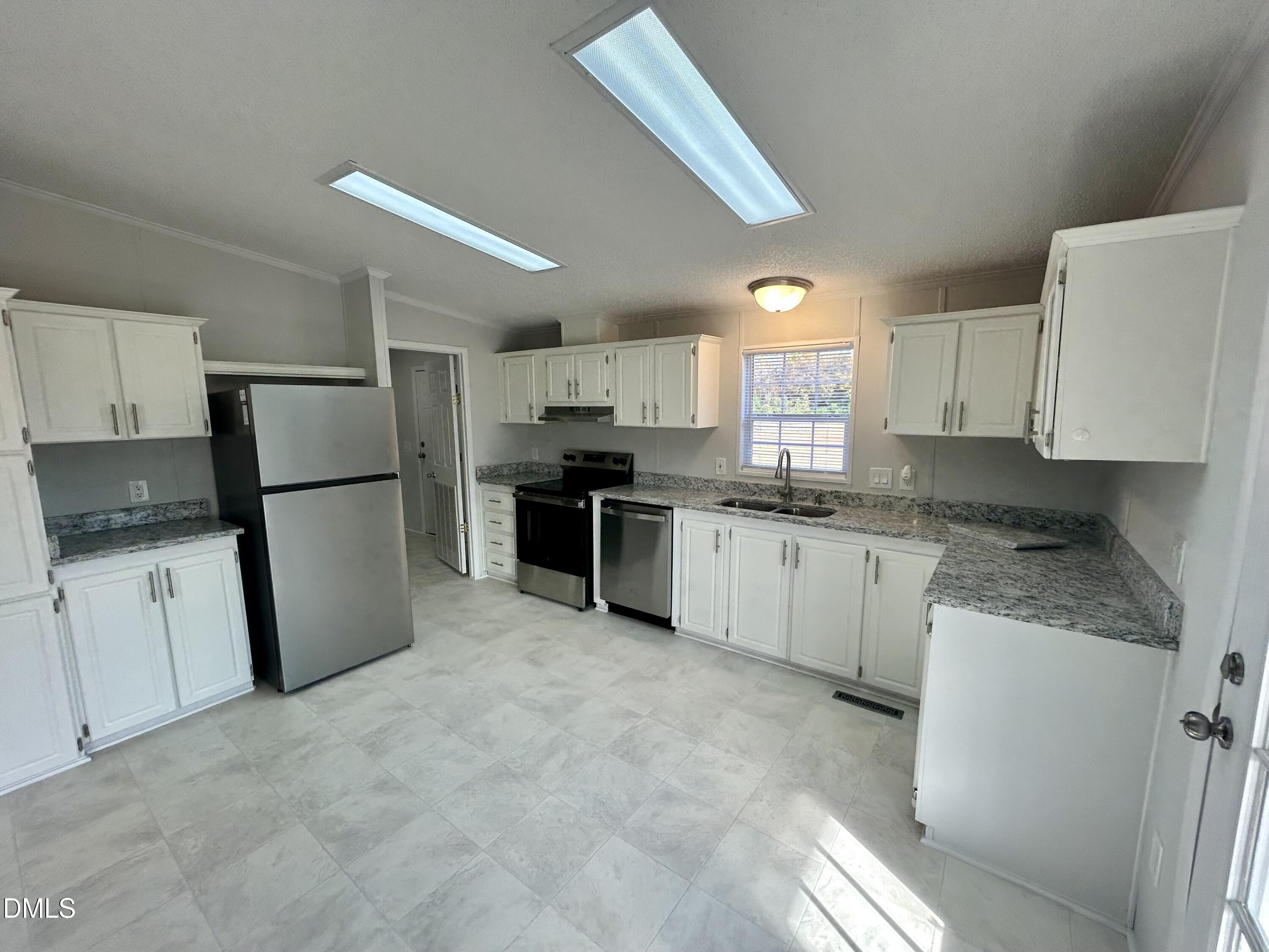 102 Bladestone Place