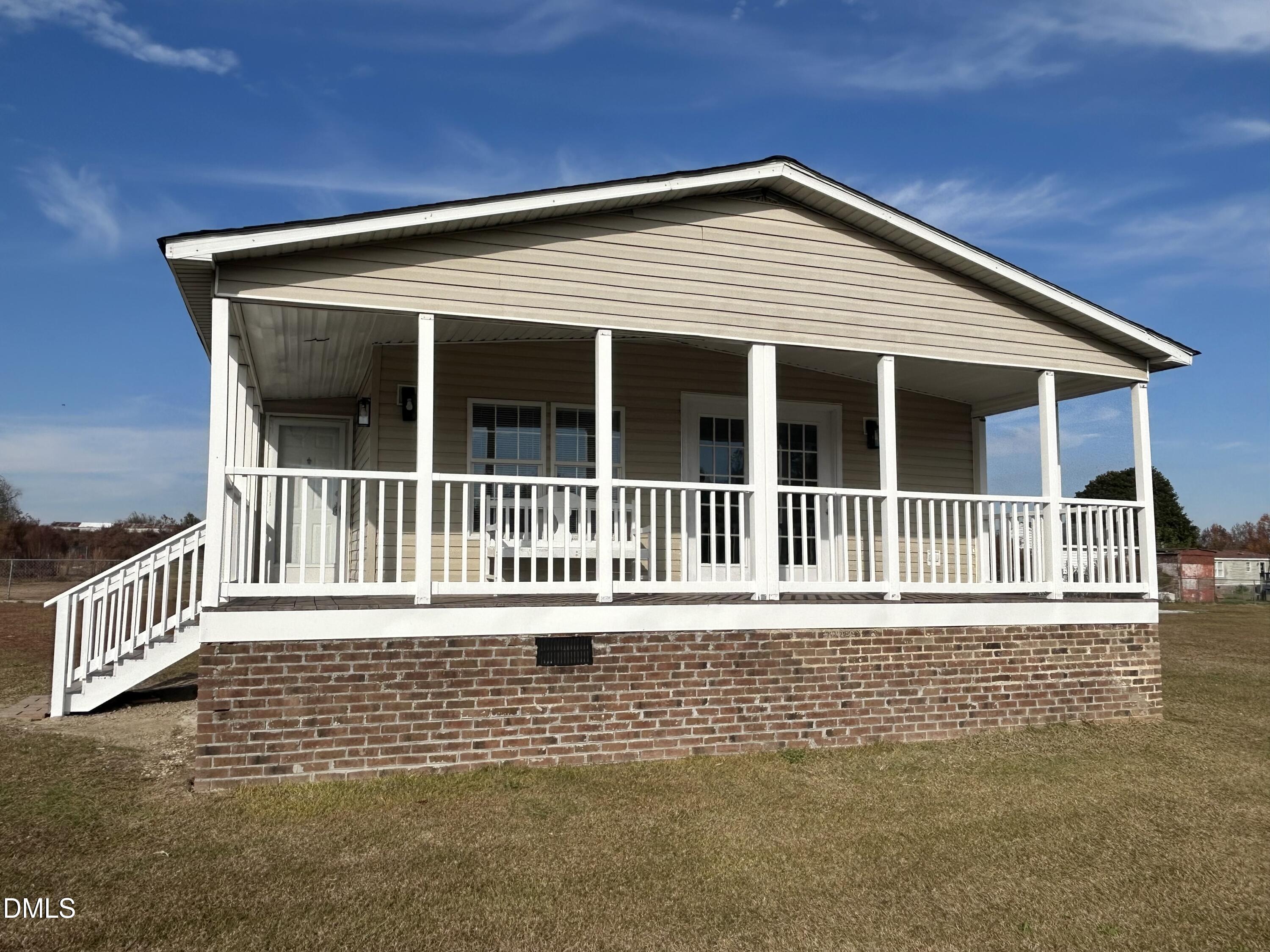 102 Bladestone Place