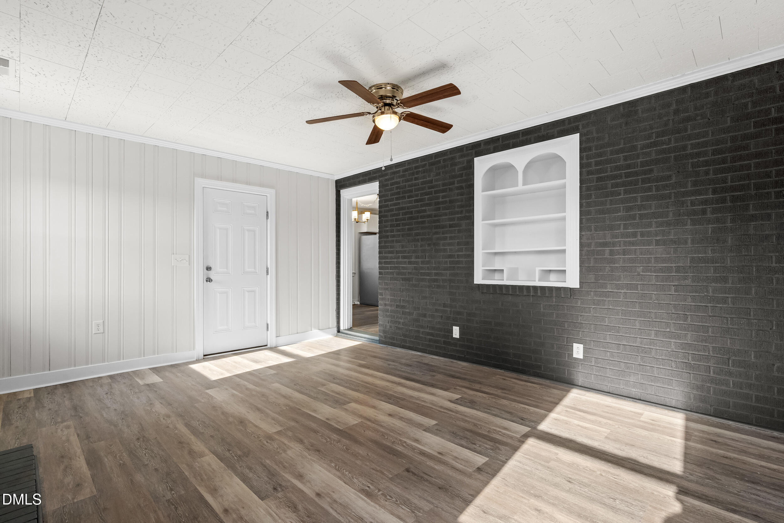 201 W Fayetteville