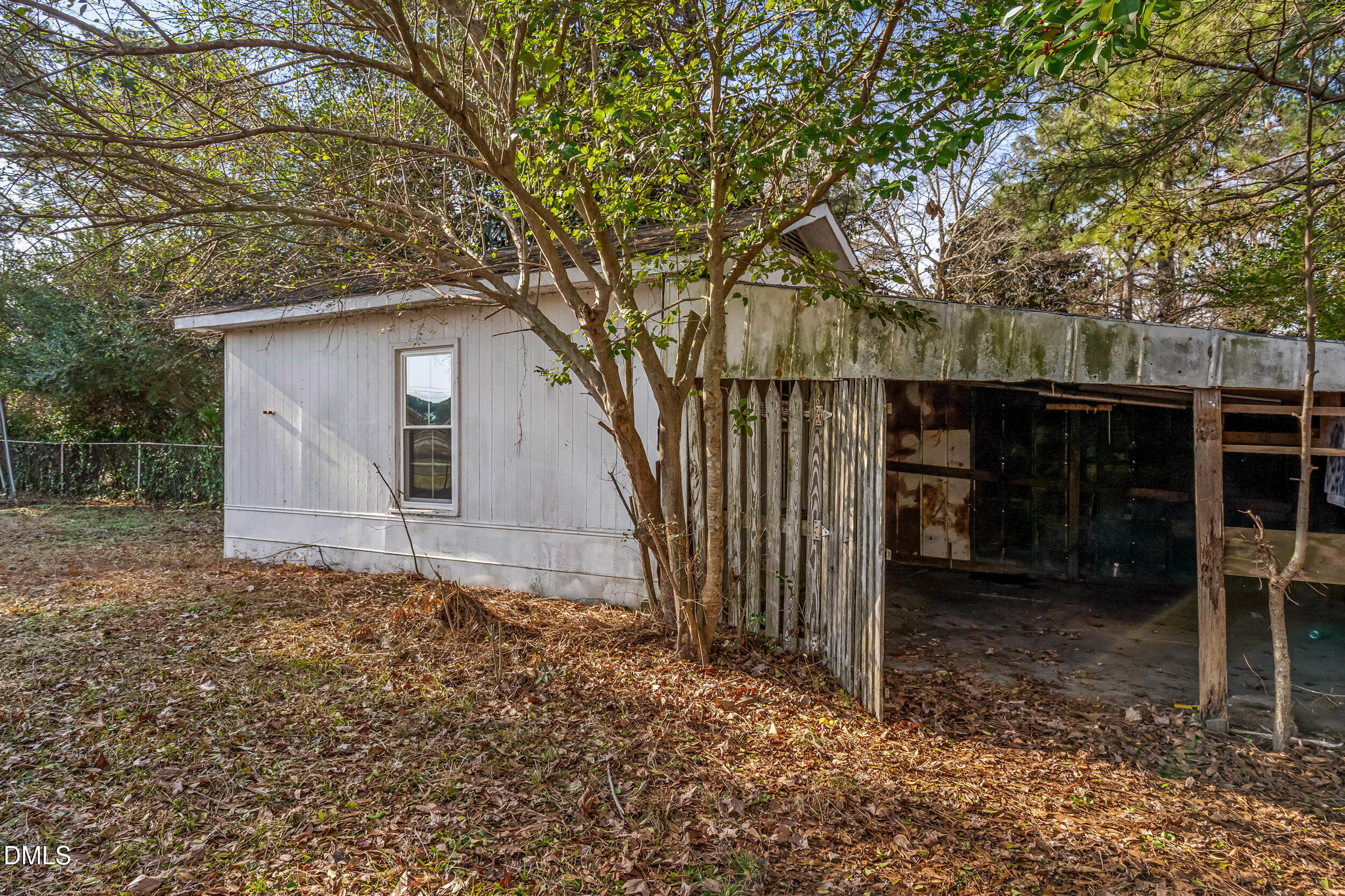 201 W Fayetteville