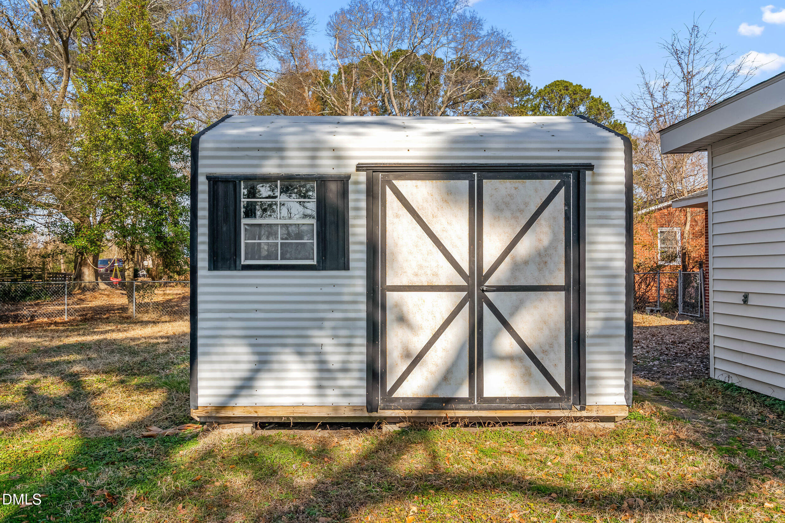 201 W Fayetteville