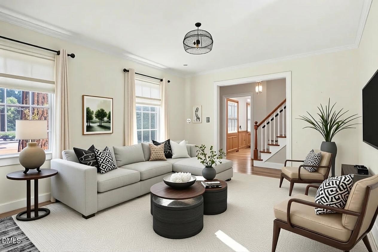 1128 Knollwood Drive NW