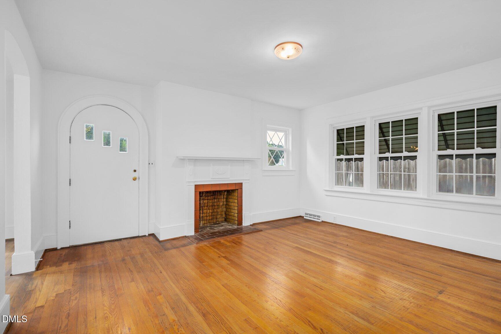 701 E Nash Street