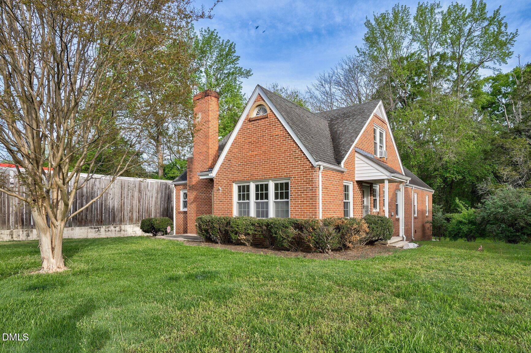 701 E Nash Street