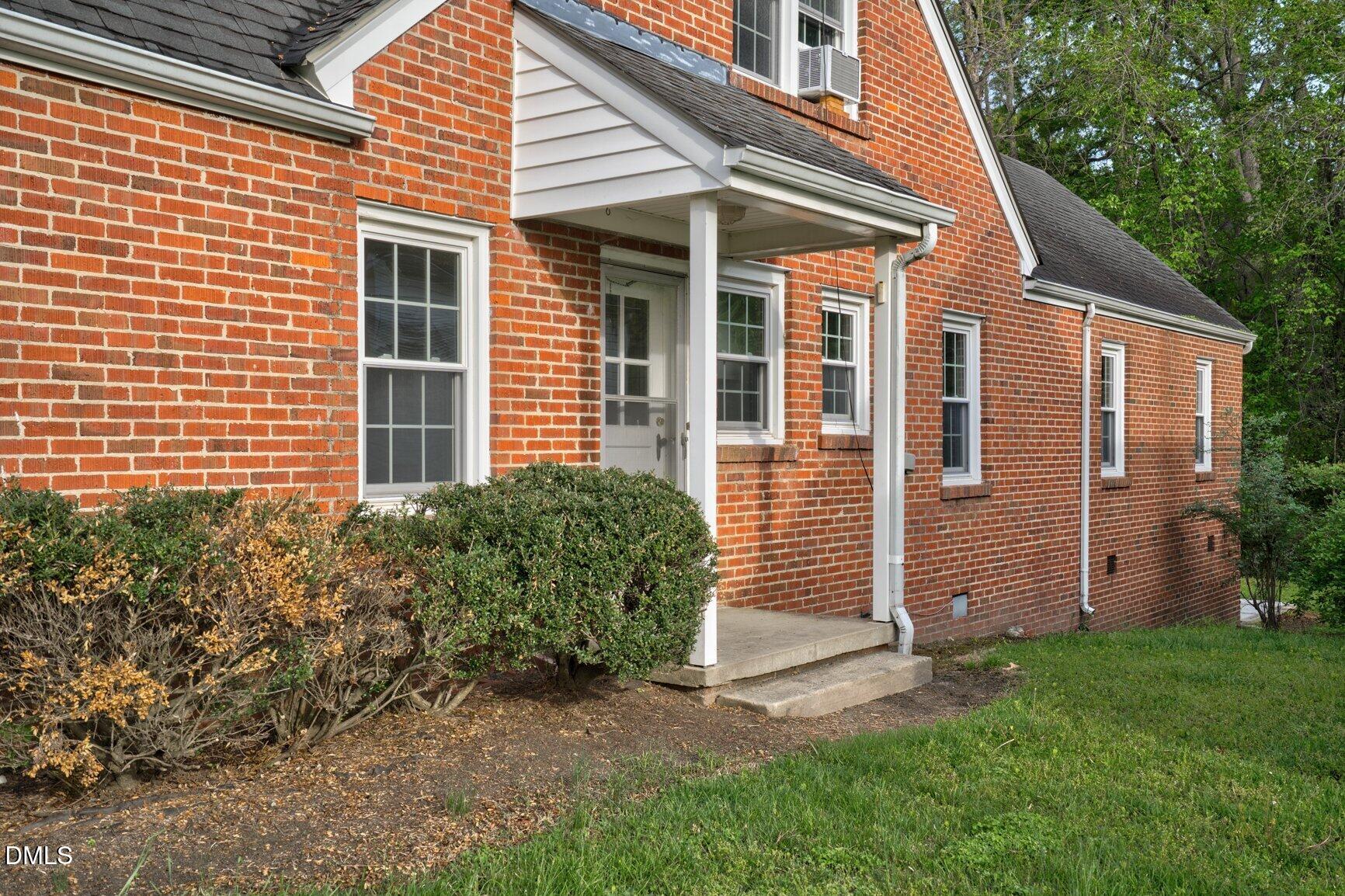 701 E Nash Street
