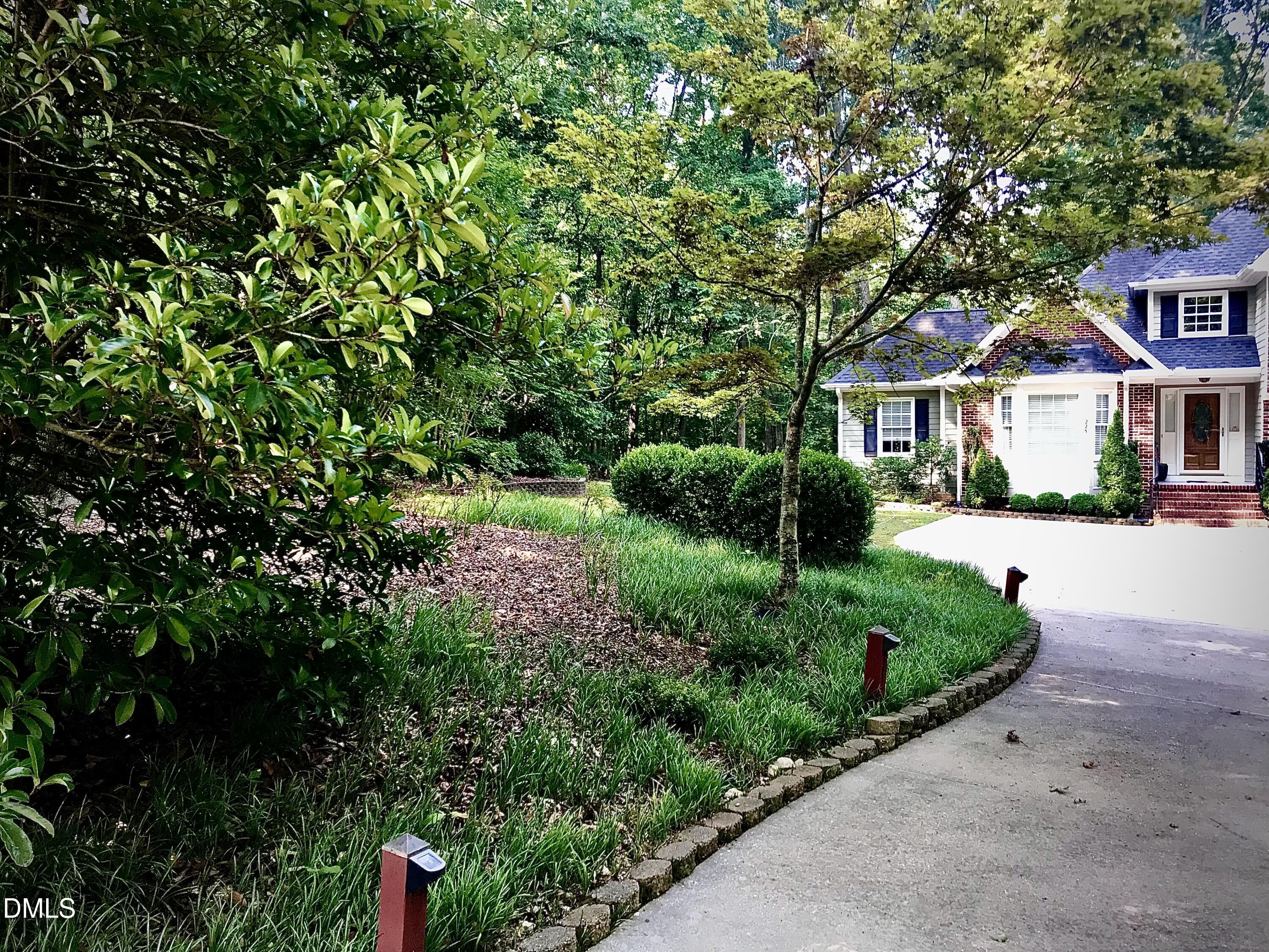225 Tamworth Drive