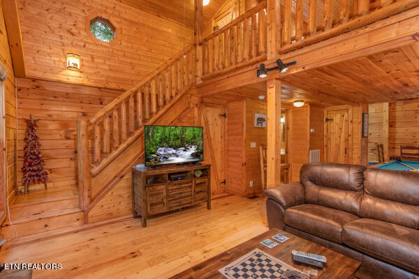 2164 Red Bud Rd