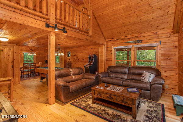 2164 Red Bud Rd