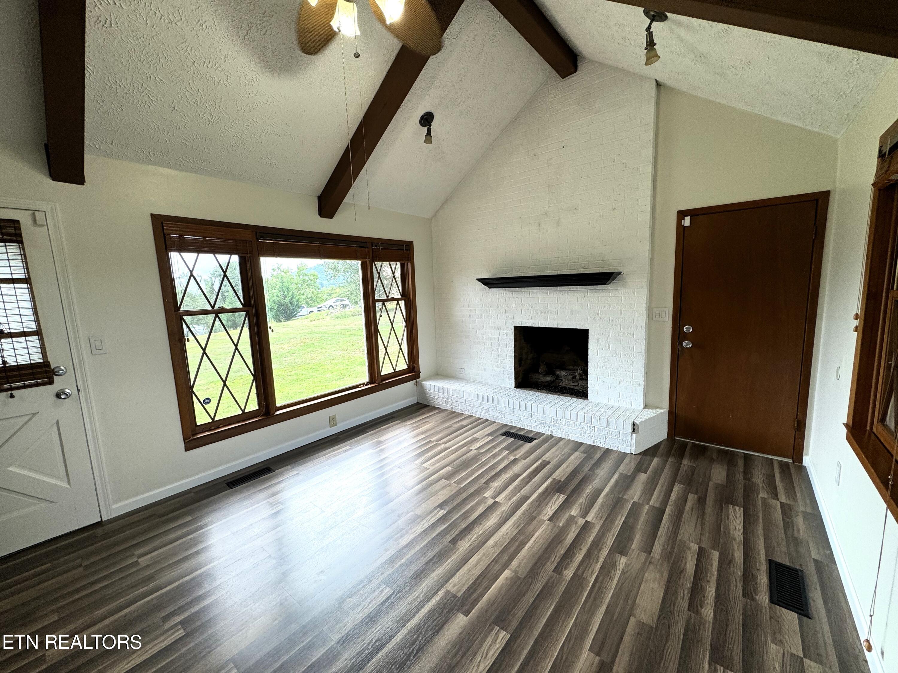 1438 Canterbury Downs Rd