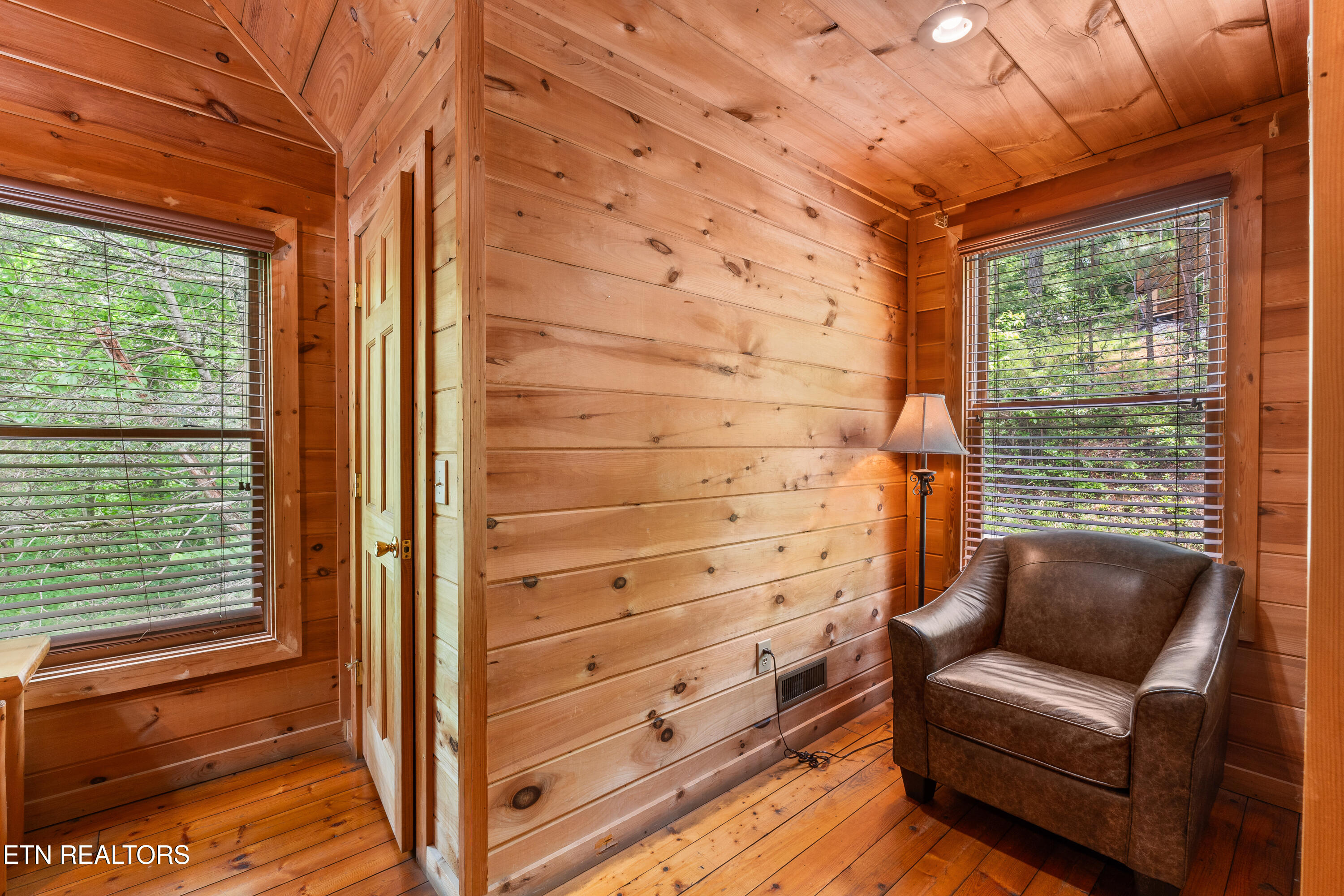 1823 Beach Front Drive