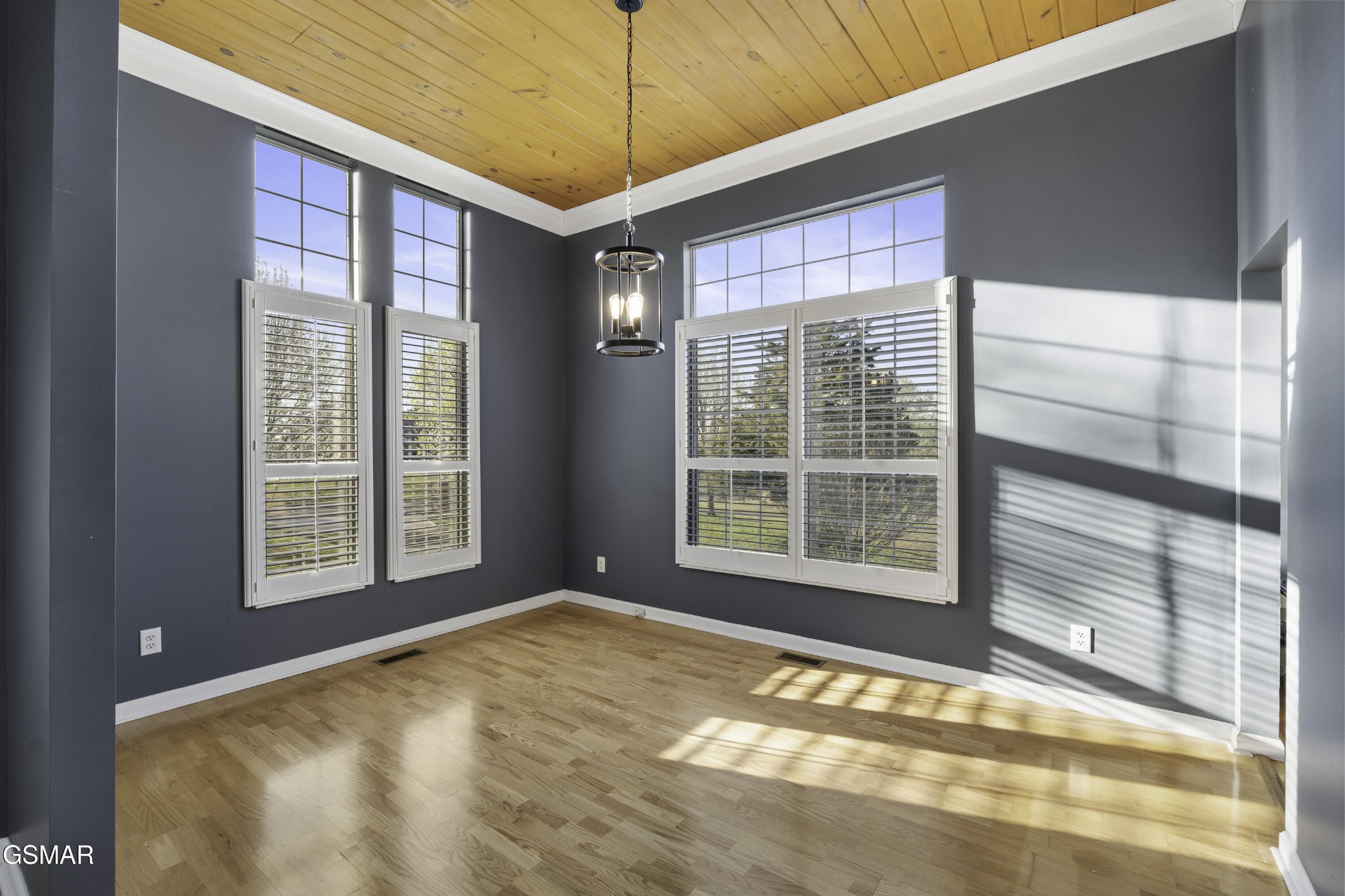 2022 James Road