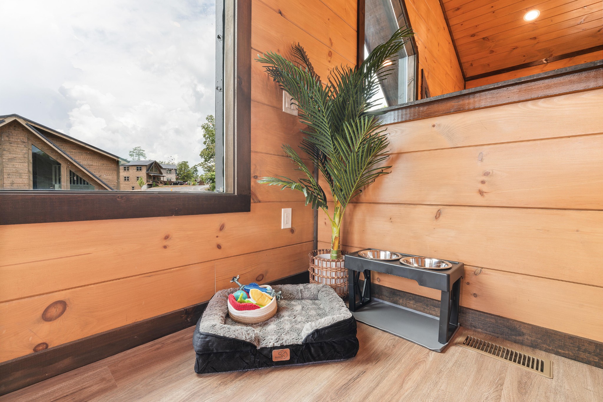 505 Warbonnet Way