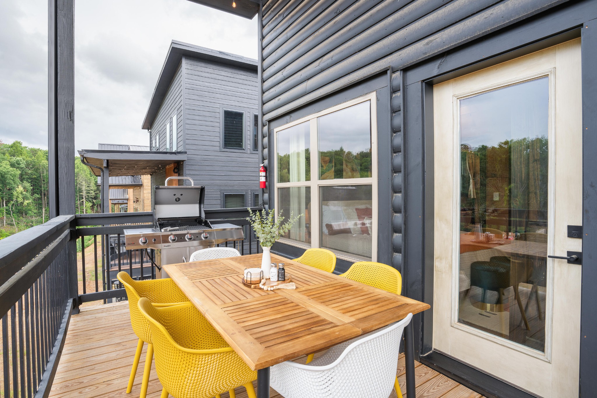 505 Warbonnet Way