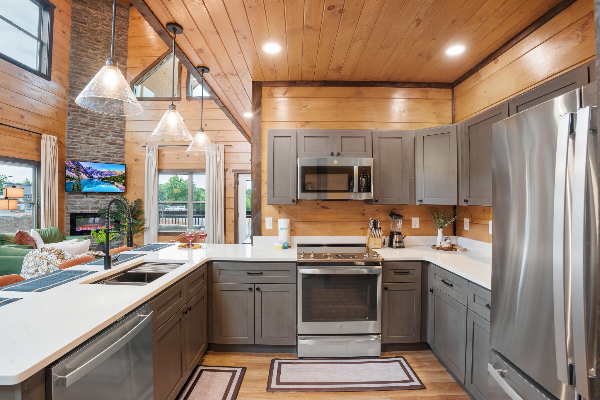 505 Warbonnet Way
