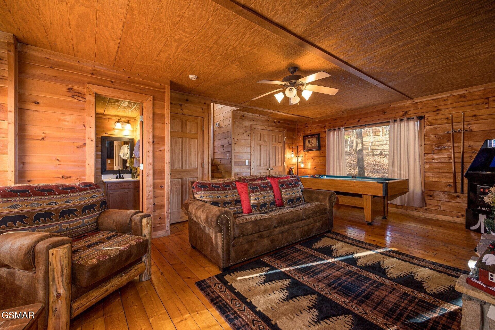 1628 Ginnys Trail