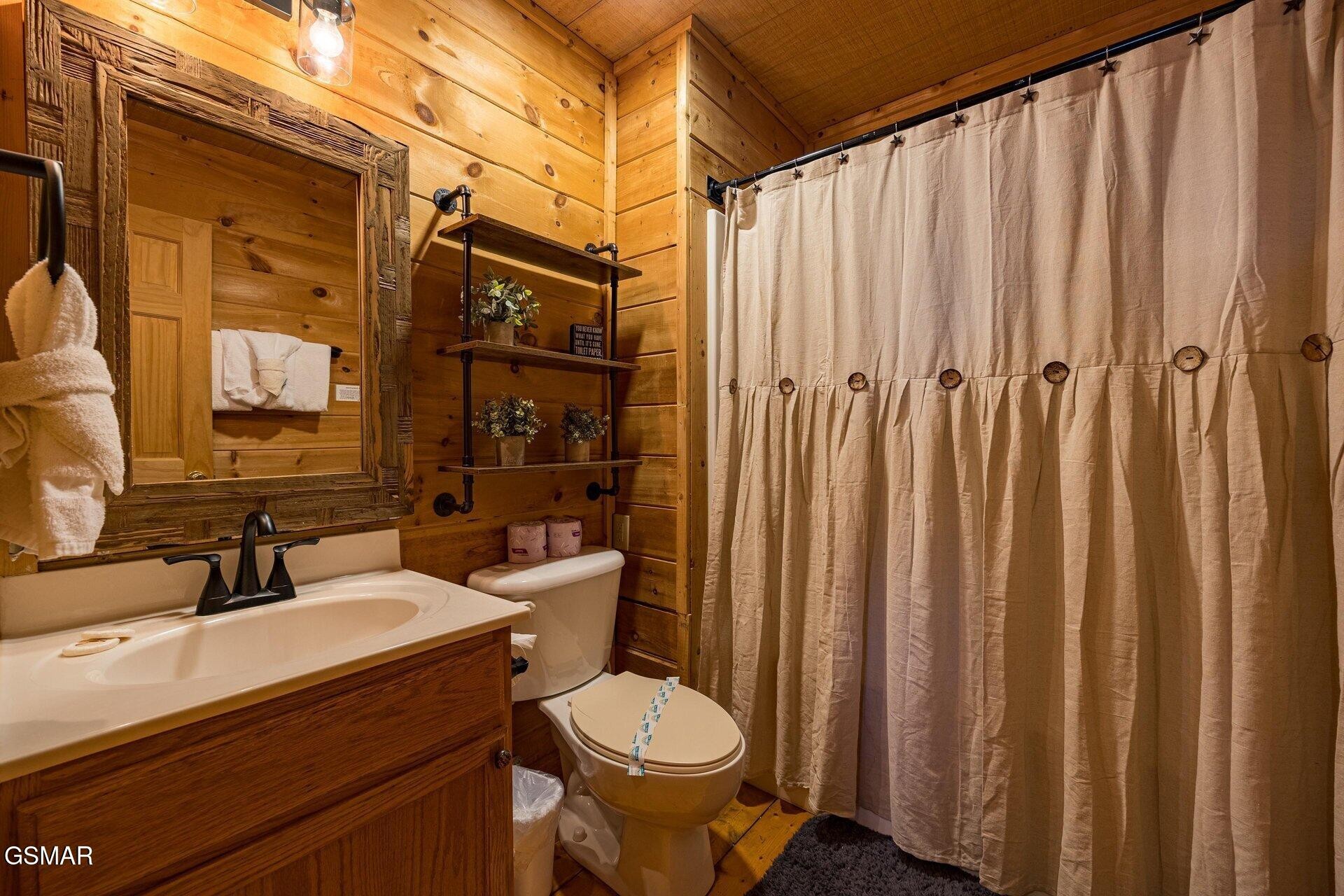 1628 Ginnys Trail