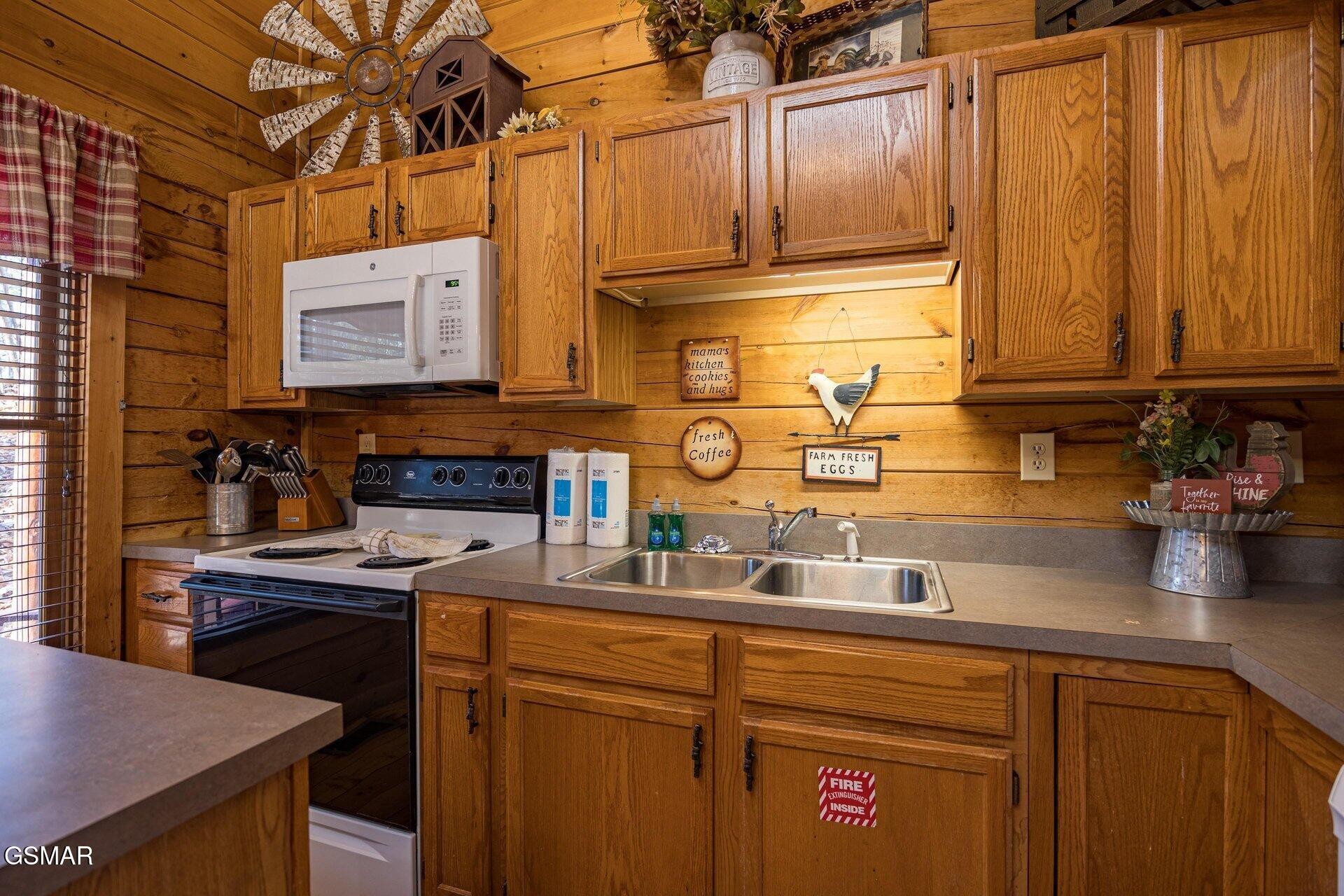 1628 Ginnys Trail