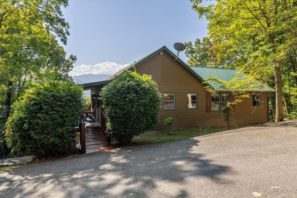 2104 E View Drive Unit: PERFECTION