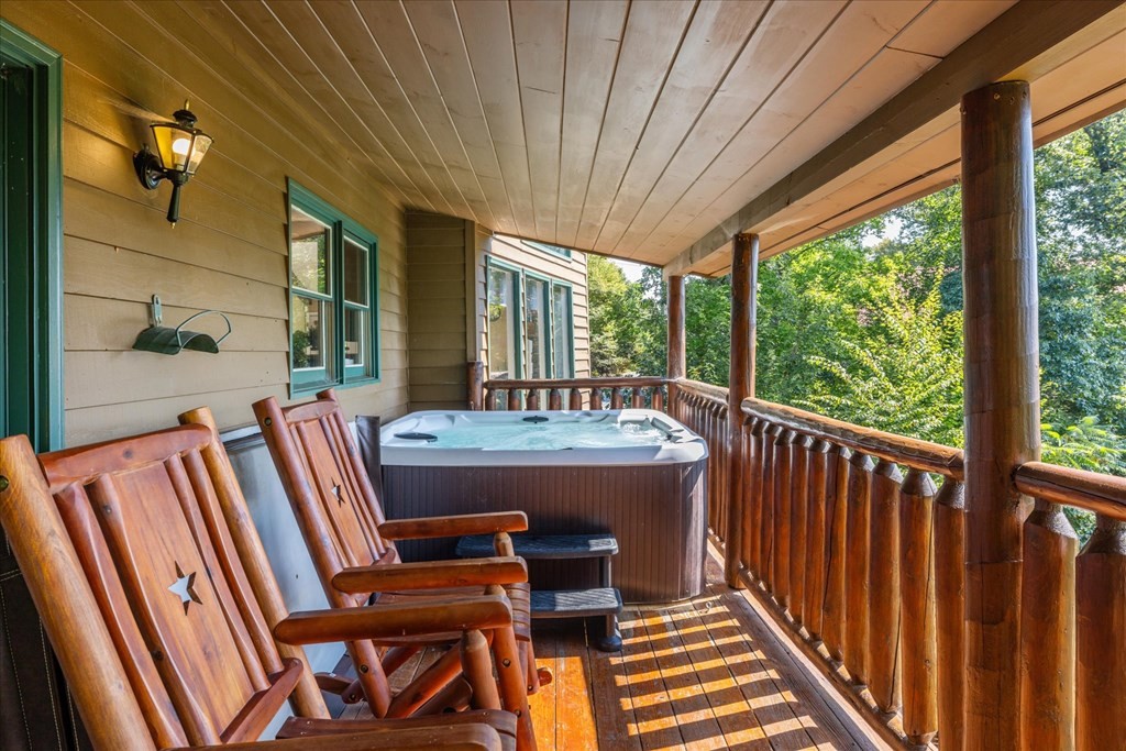 2104 E View Drive Unit: PERFECTION