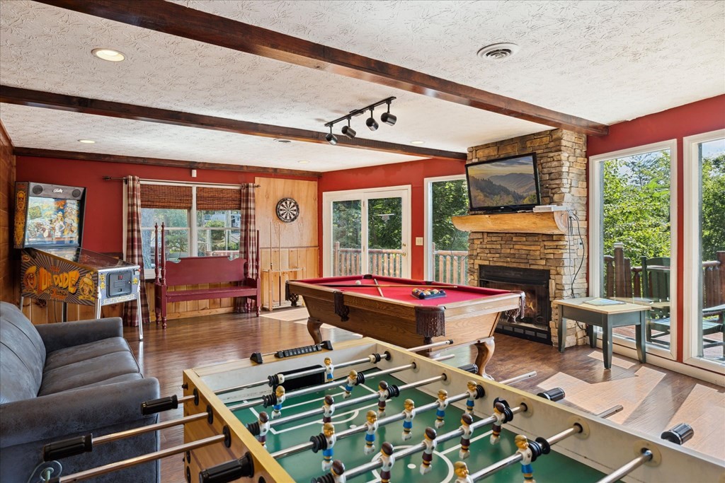 2104 E View Drive Unit: PERFECTION