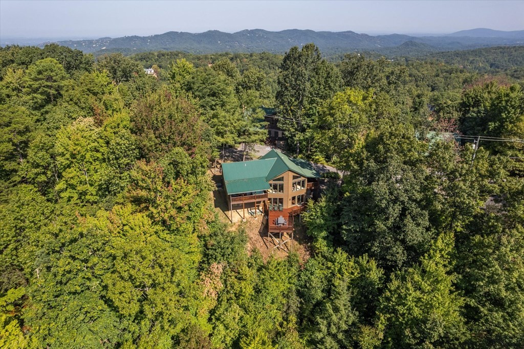 2104 E View Drive Unit: PERFECTION