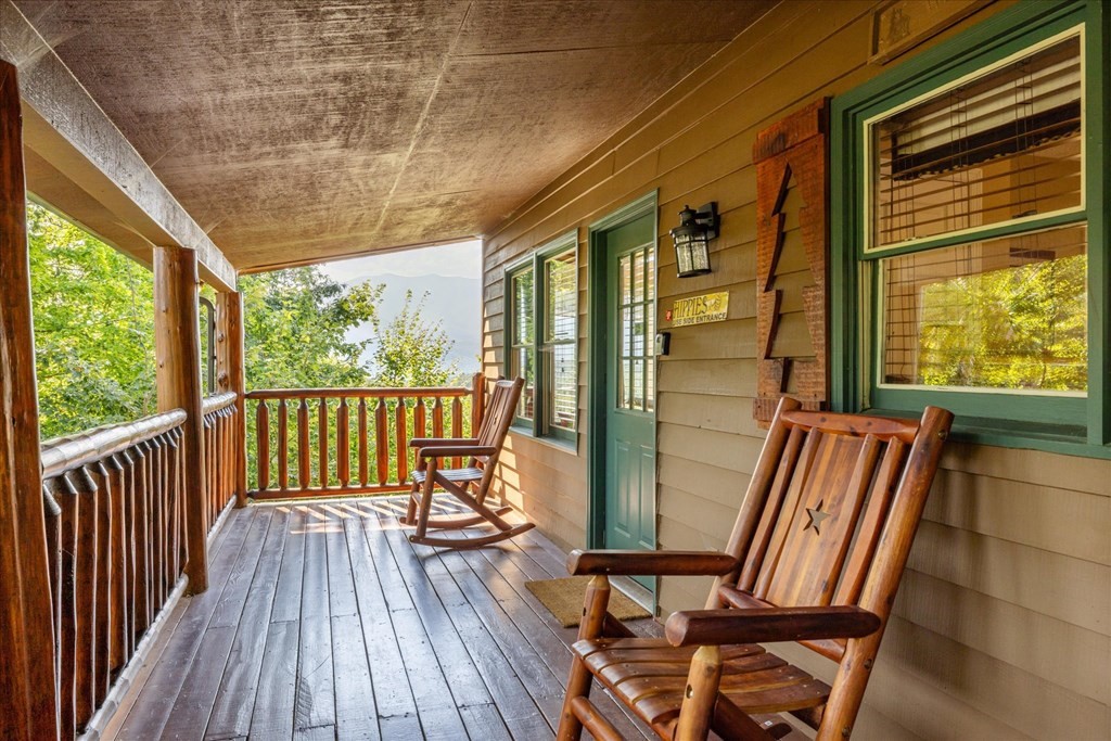 2104 E View Drive Unit: PERFECTION