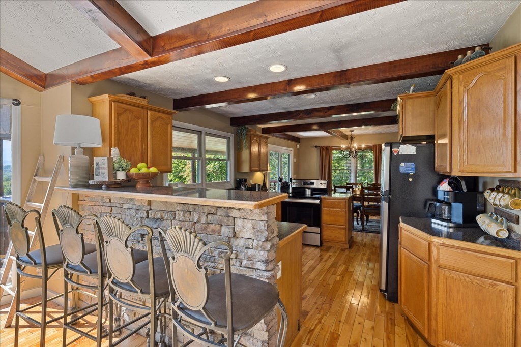 2104 E View Drive Unit: PERFECTION