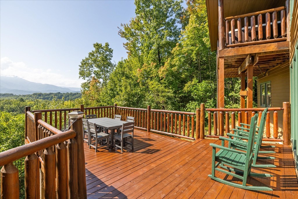 2104 E View Drive Unit: PERFECTION